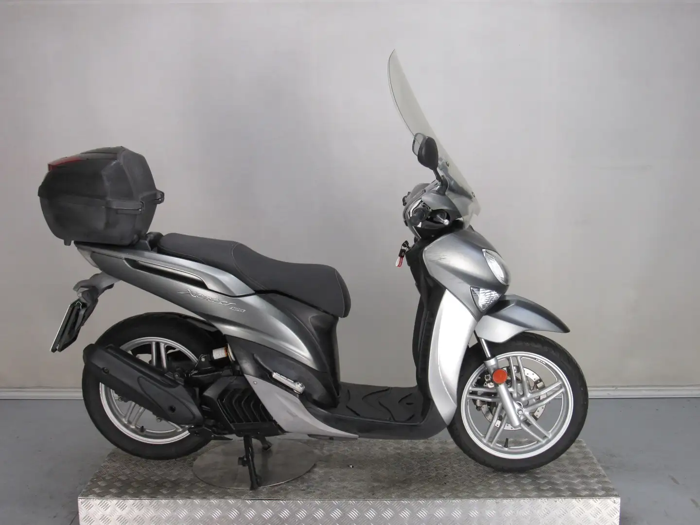 Yamaha Xenter 125 Grigio - 1