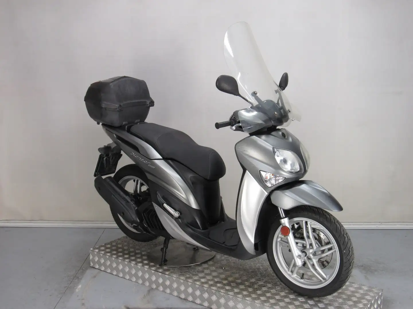Yamaha Xenter 125 Grigio - 2