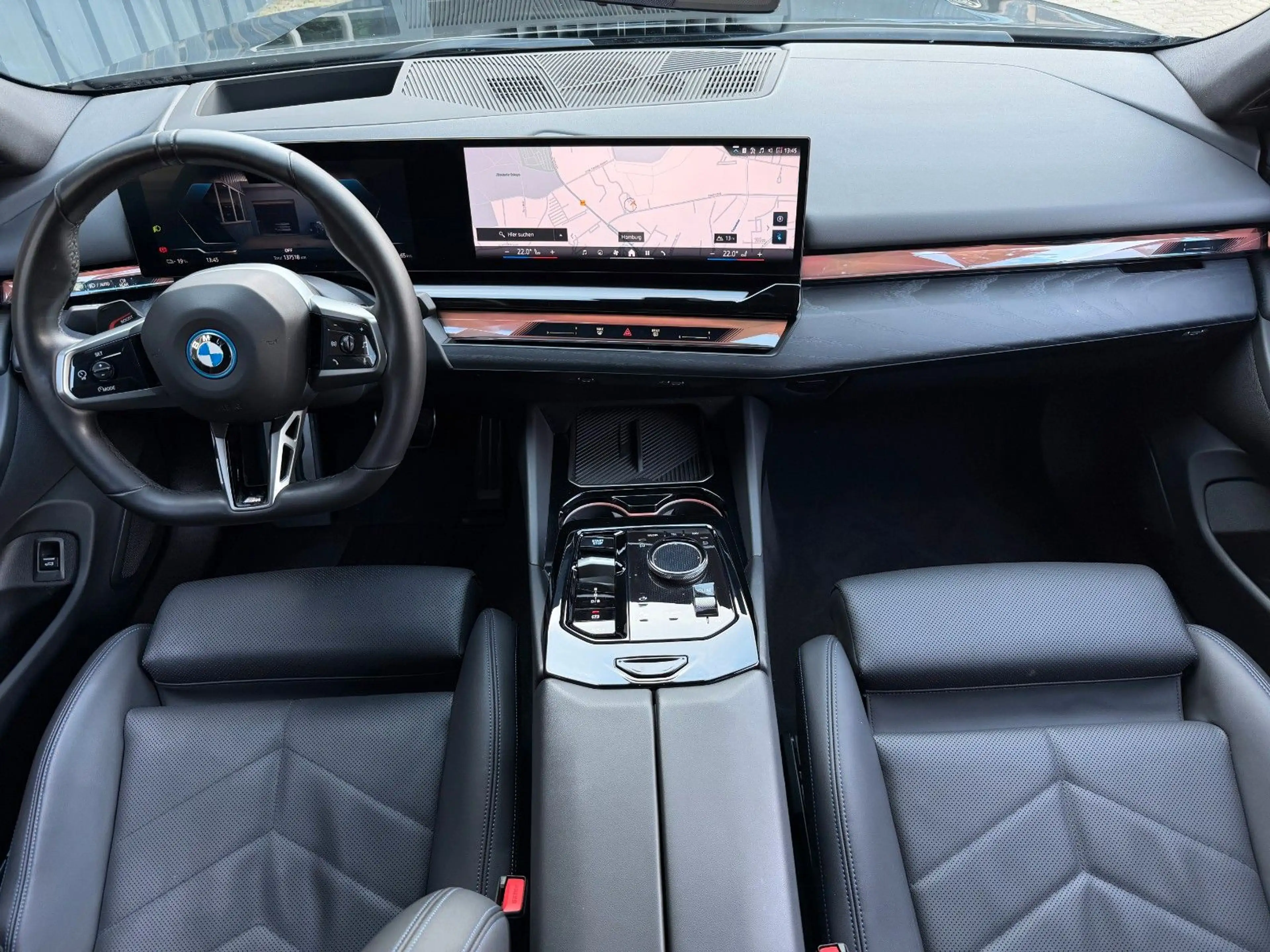 BMW i5 40e M-SPORTPAKET*PANO*PRO PAKET*INNOVATION — photo 4