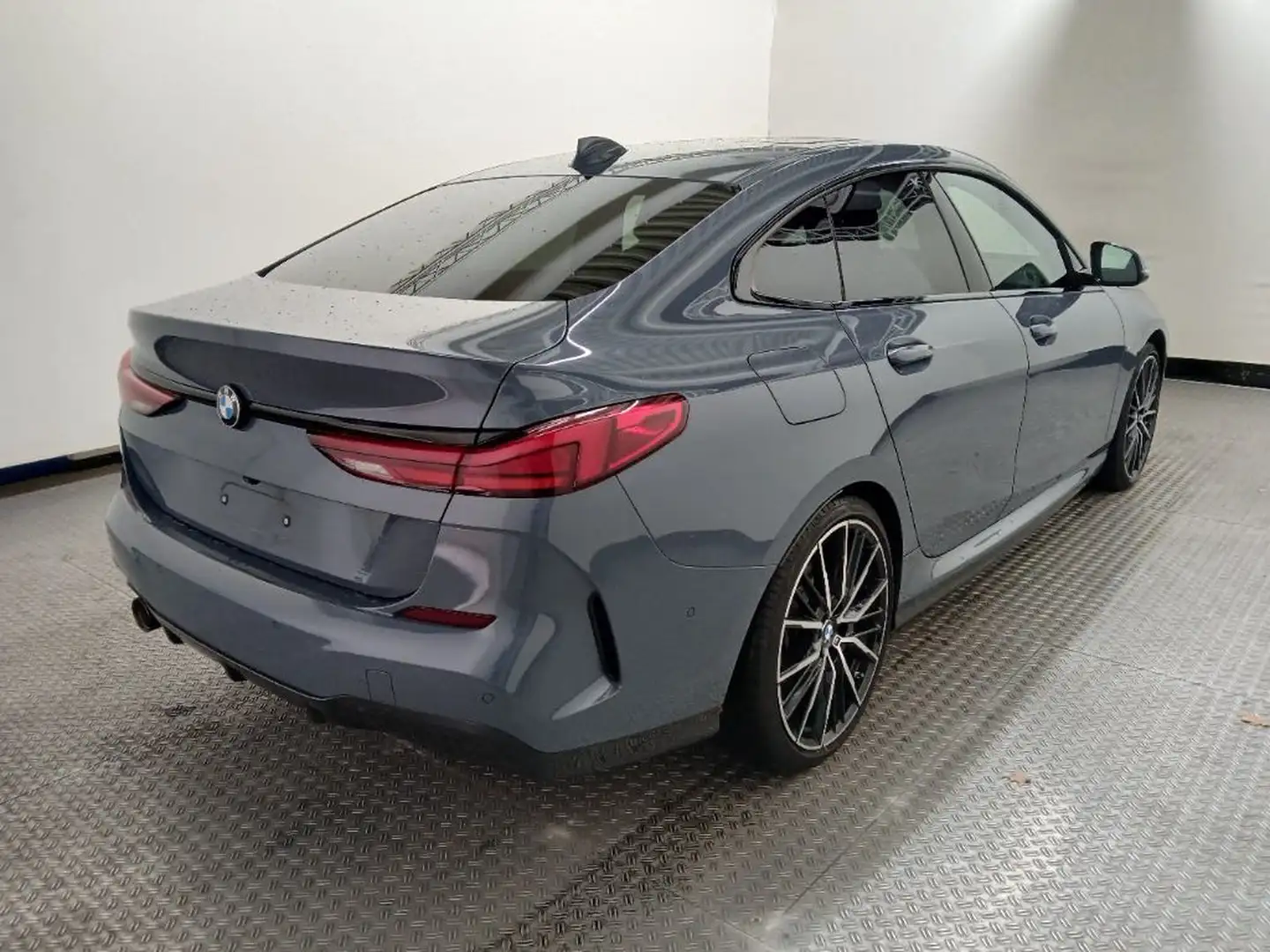 BMW 218 i Gran Coupe M Sport ACC/HUD/ADAPTLED/PANO/RFK Grau - 2