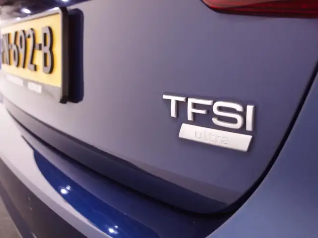 Audi A4 view 23