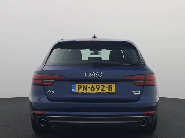 Audi A4 view 15