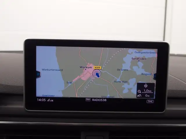 Audi A4 view 10