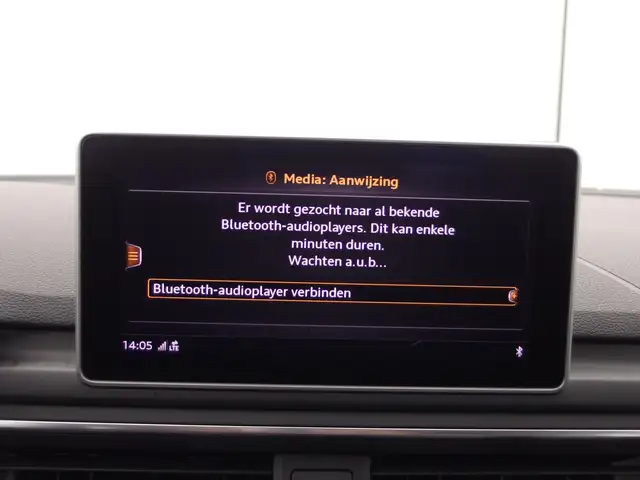 Audi A4 view 26