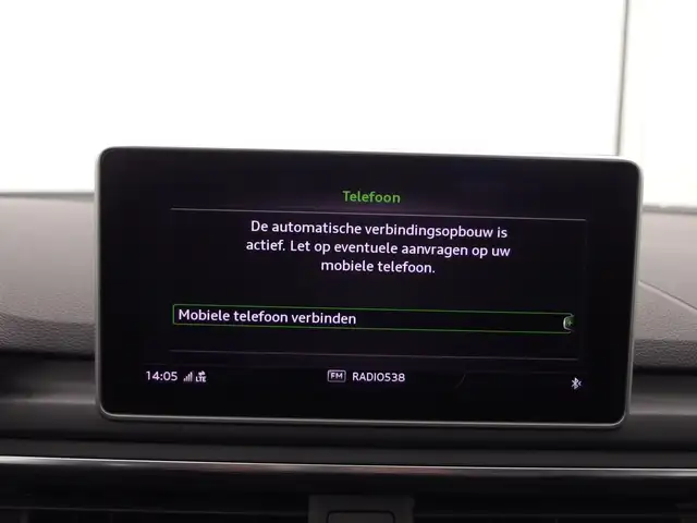 Audi A4 view 12
