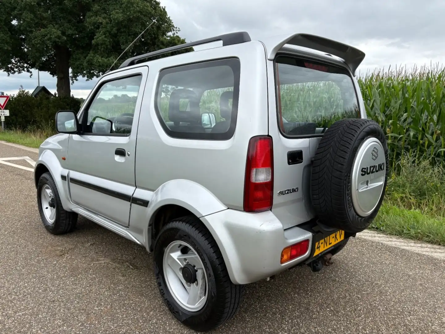 Suzuki Jimny 1.3 S-LIMITED / AIRCO / 4X4 / AUTOMAAT Grijs - 2