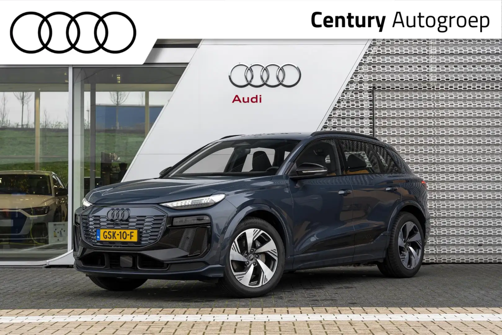 Audi Q6 S Edition e-tron perf 225kW/306pk 100Kwh Hatchback Blauw - 1