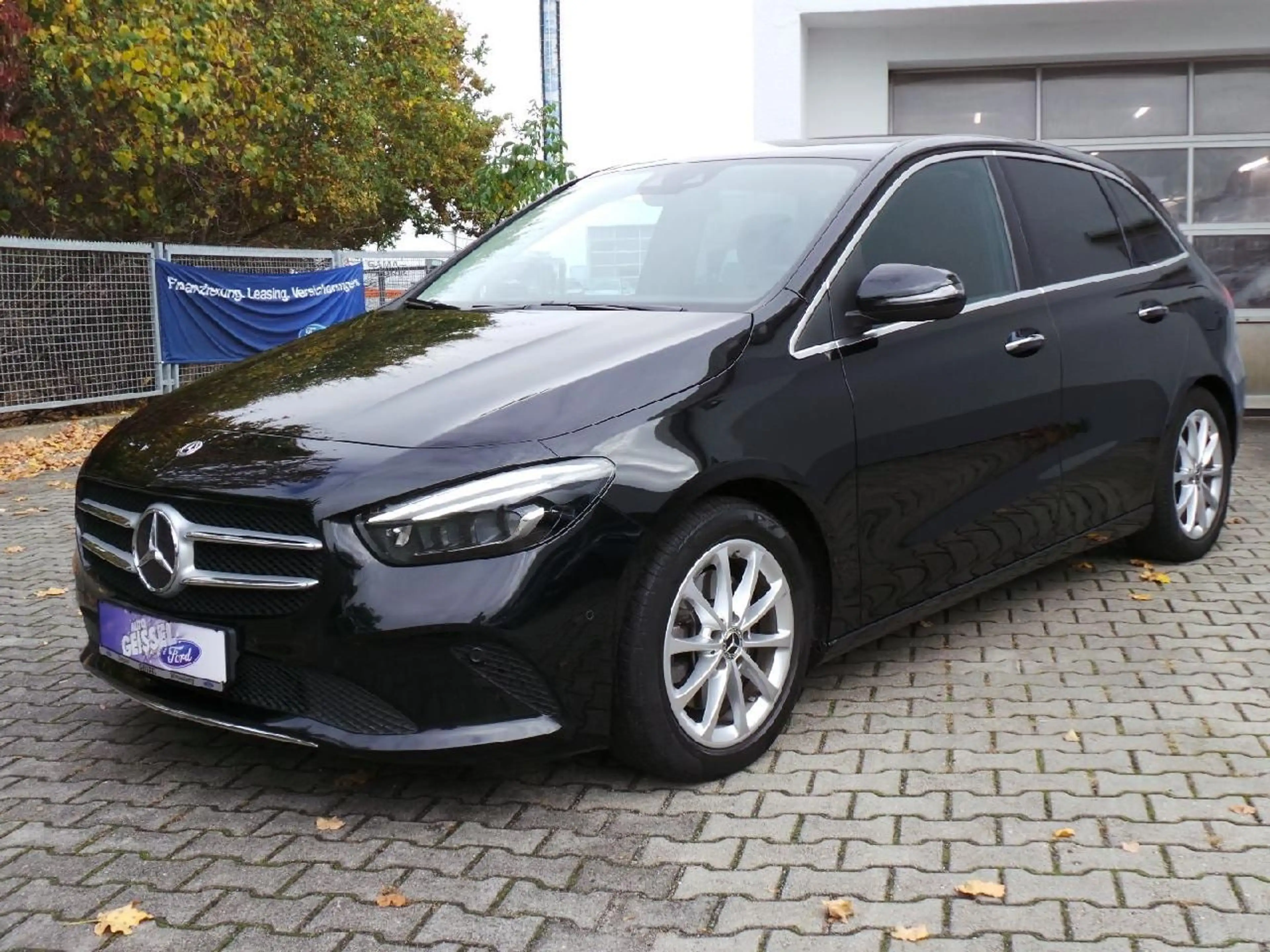Mercedes-Benz B 220 4Matic Auto AHK Klima NAVI LED LEDER — photo 3