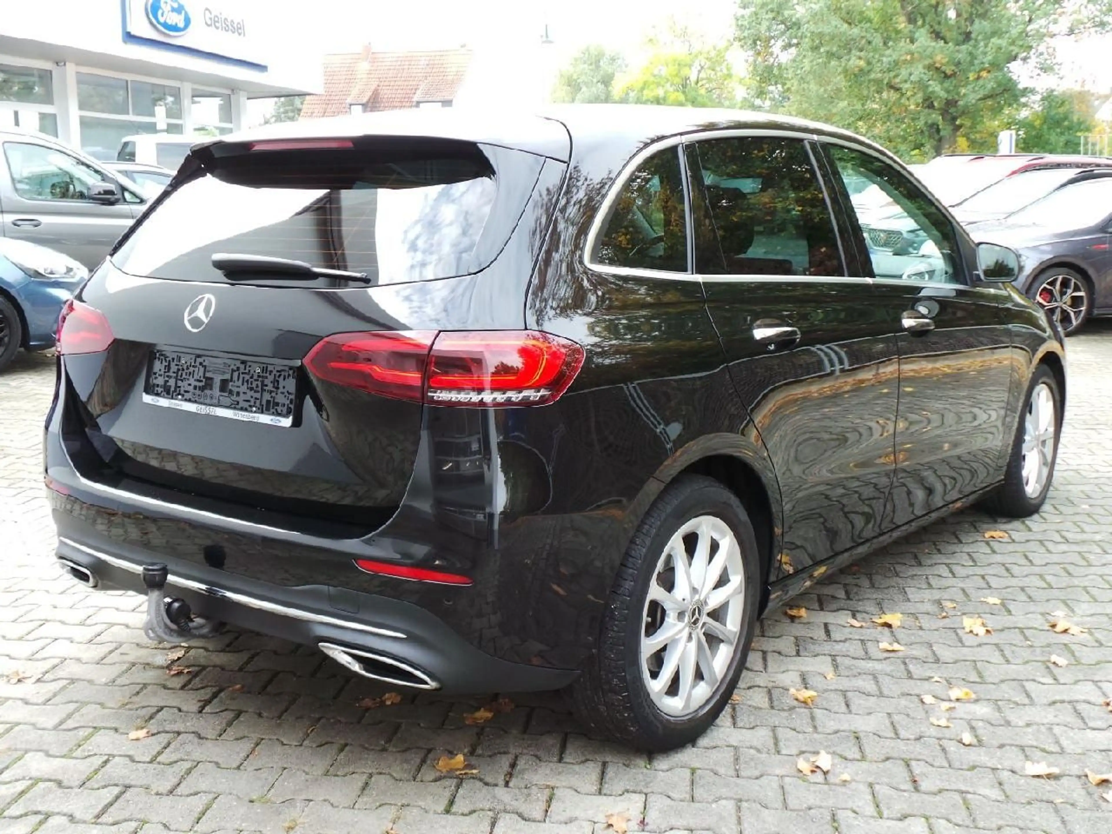 Mercedes-Benz B 220 4Matic Auto AHK Klima NAVI LED LEDER — photo 6
