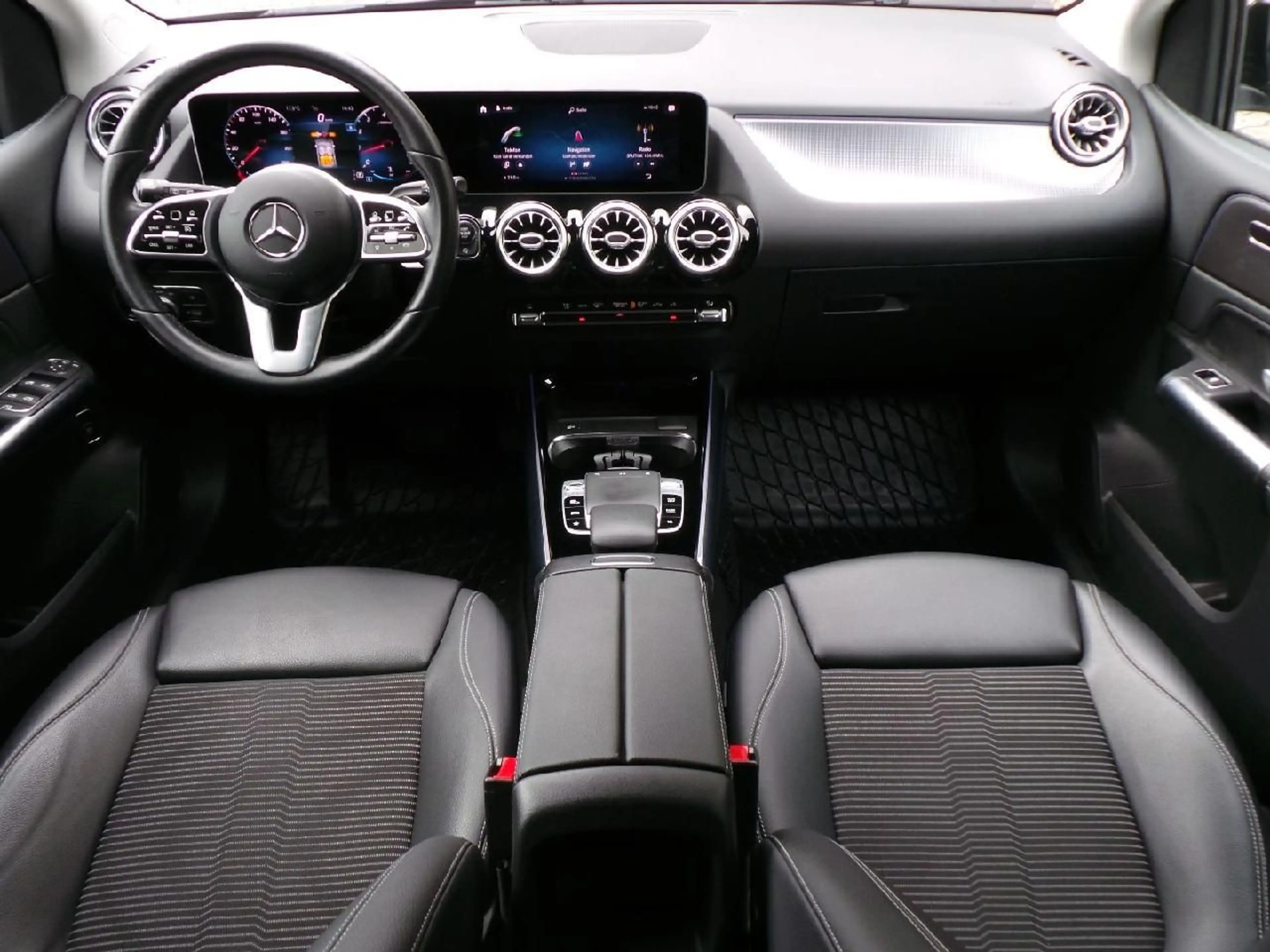 Mercedes-Benz B 220 4Matic Auto AHK Klima NAVI LED LEDER — photo 9