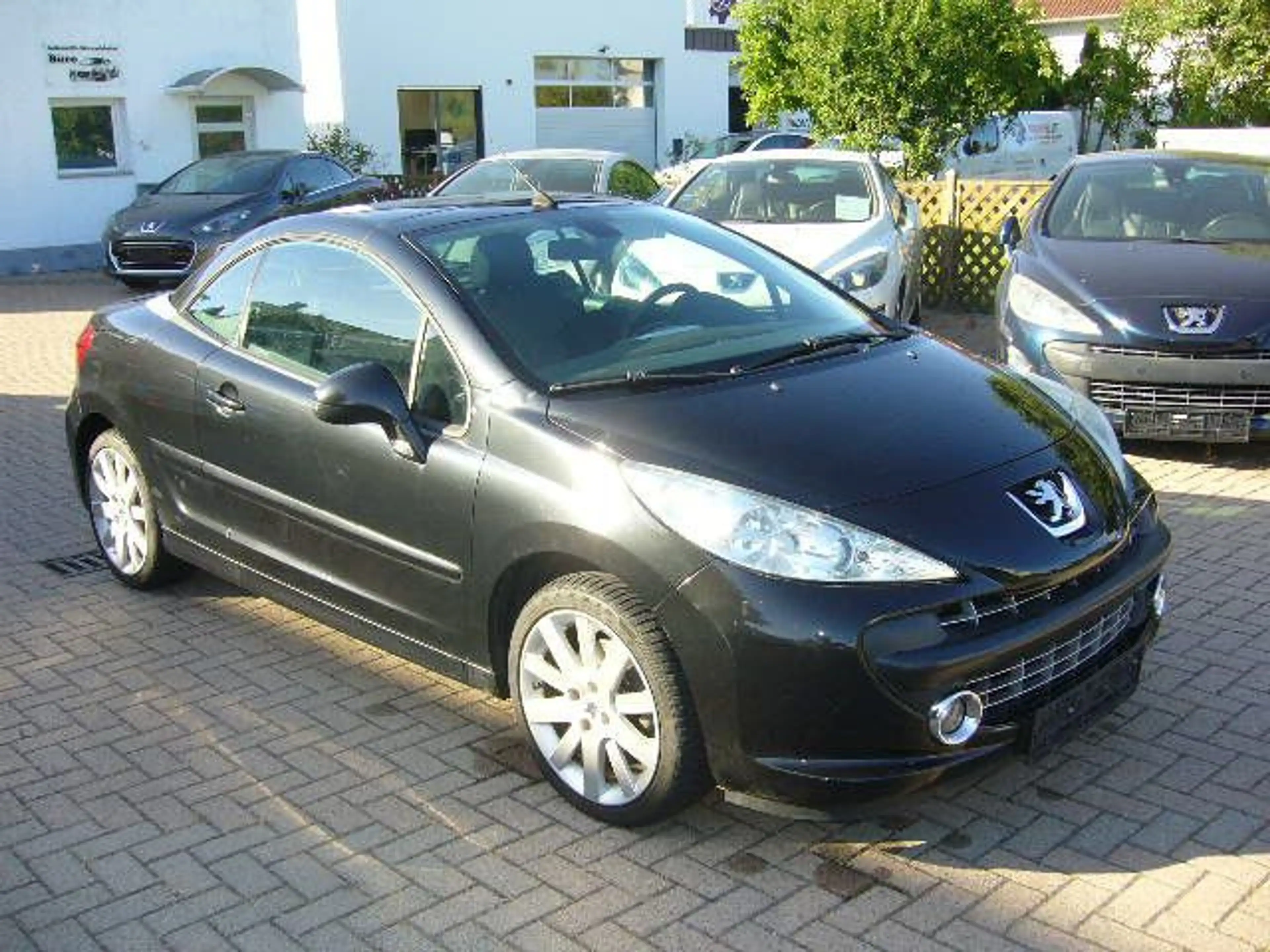 Peugeot 207 CC*1,6*voll-Service*
