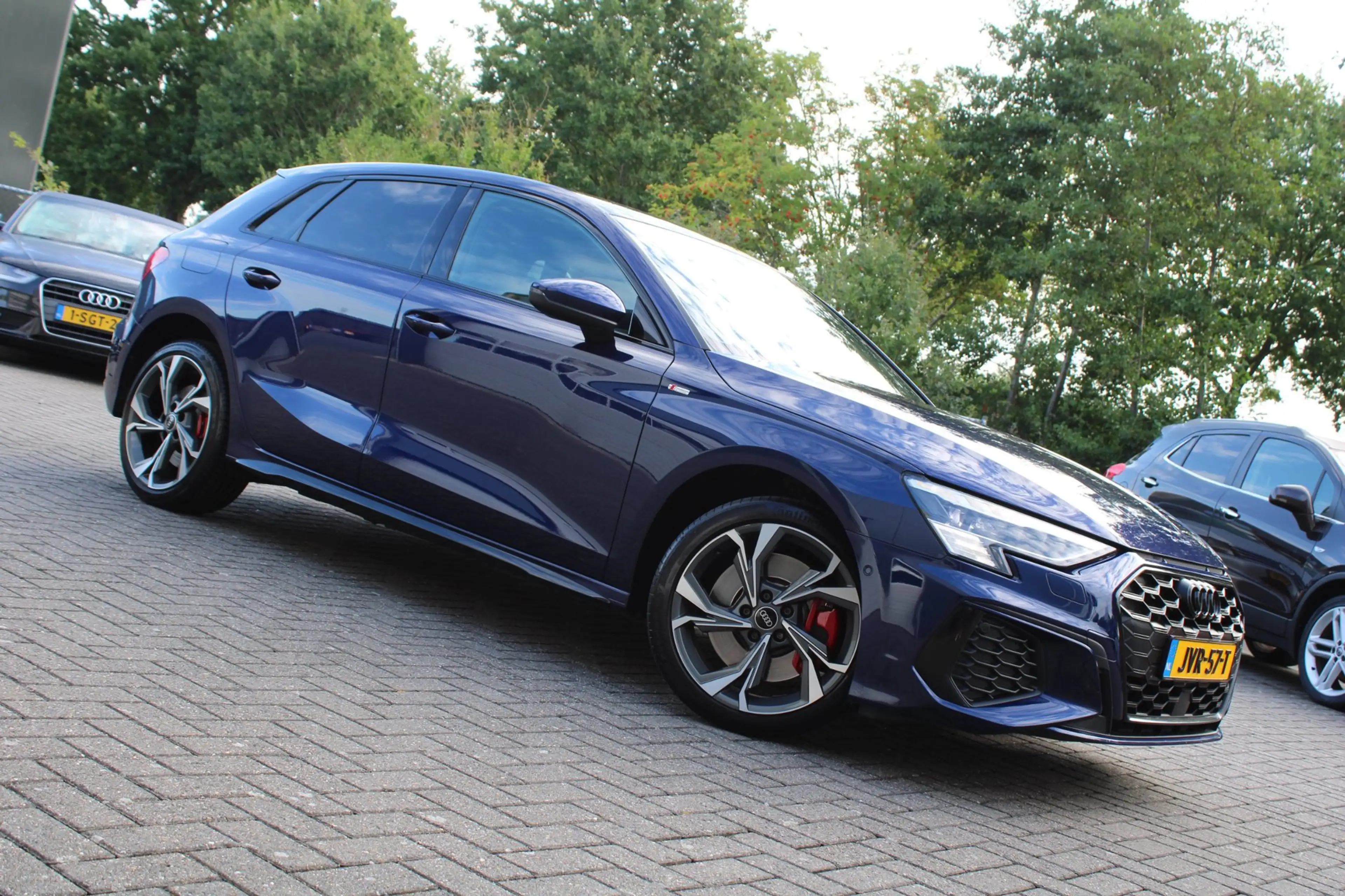 Audi A3 Sportback 45 TFSI e S edition Competition S-Line A — photo 30