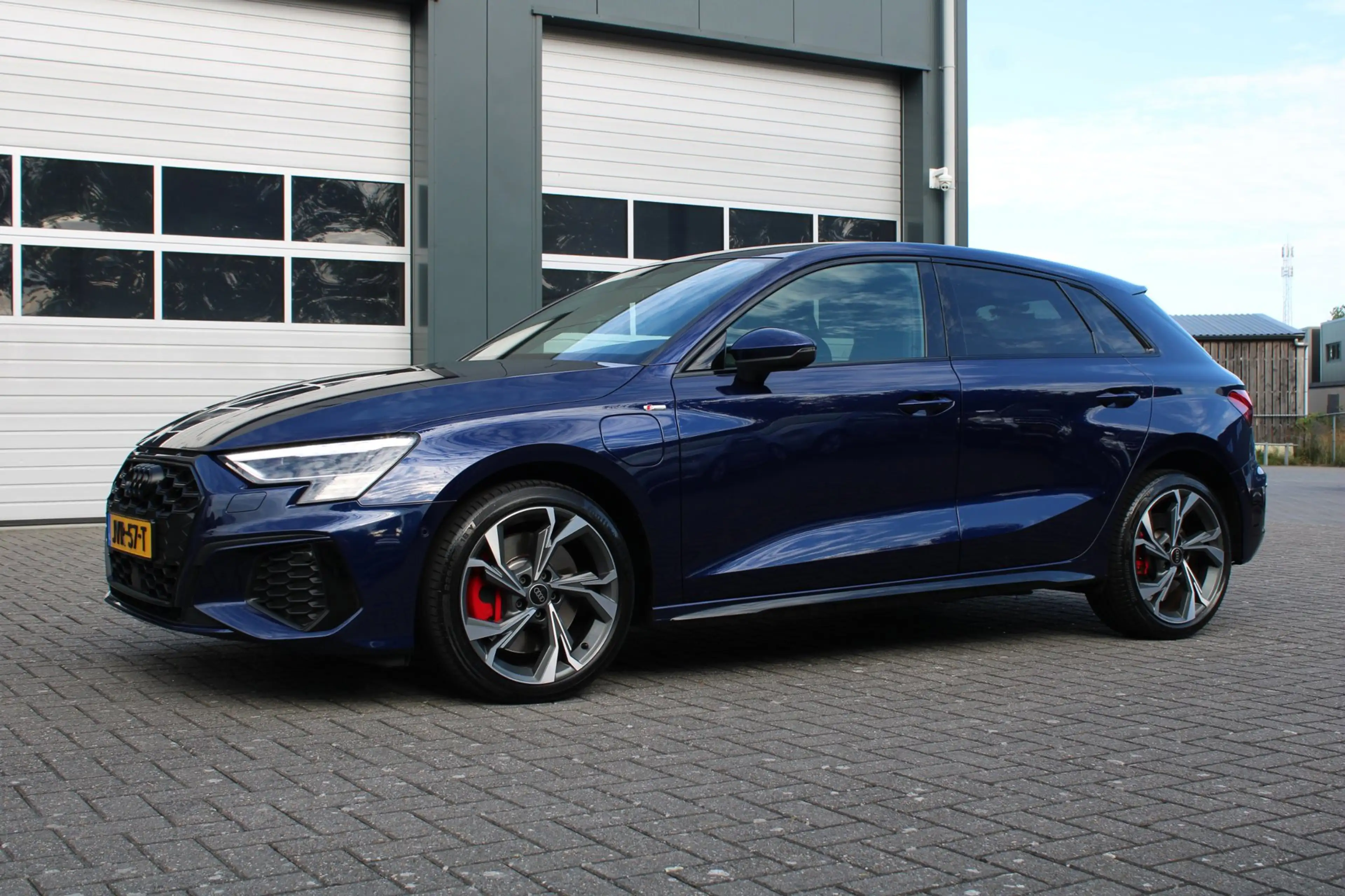 Audi A3 Sportback 45 TFSI e S edition Competition S-Line A — photo 15