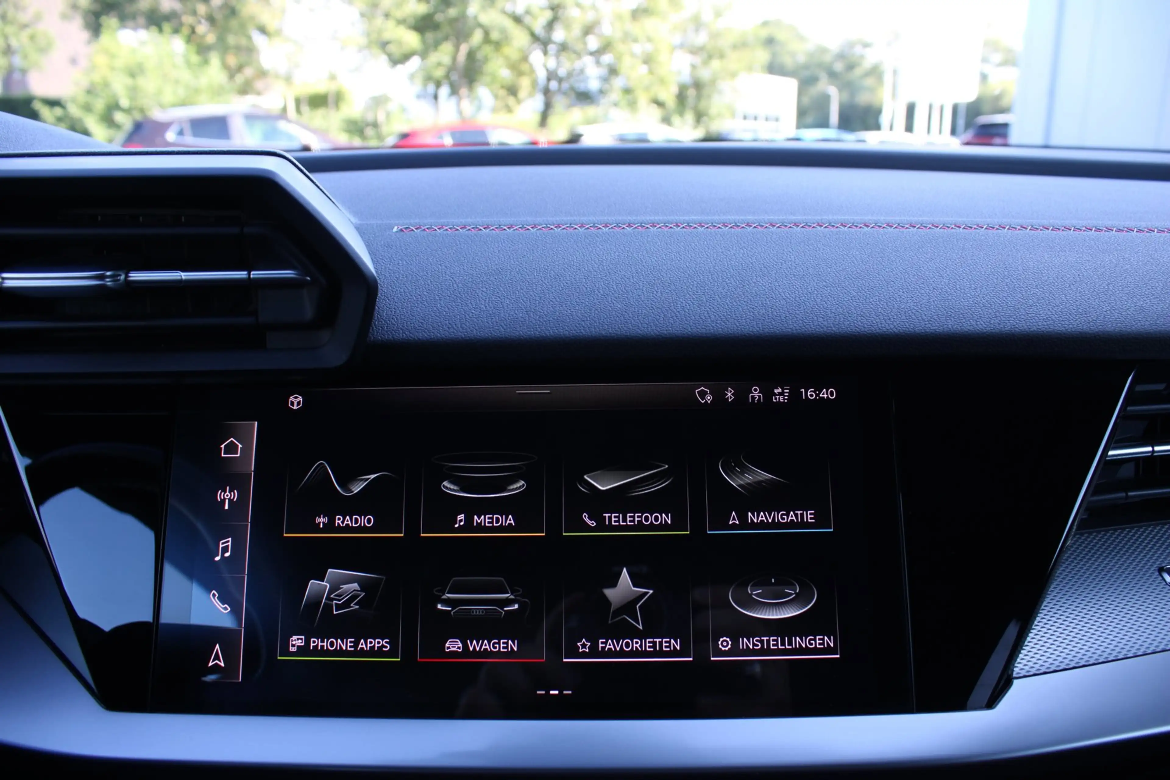 Audi A3 Sportback 45 TFSI e S edition Competition S-Line A — photo 25