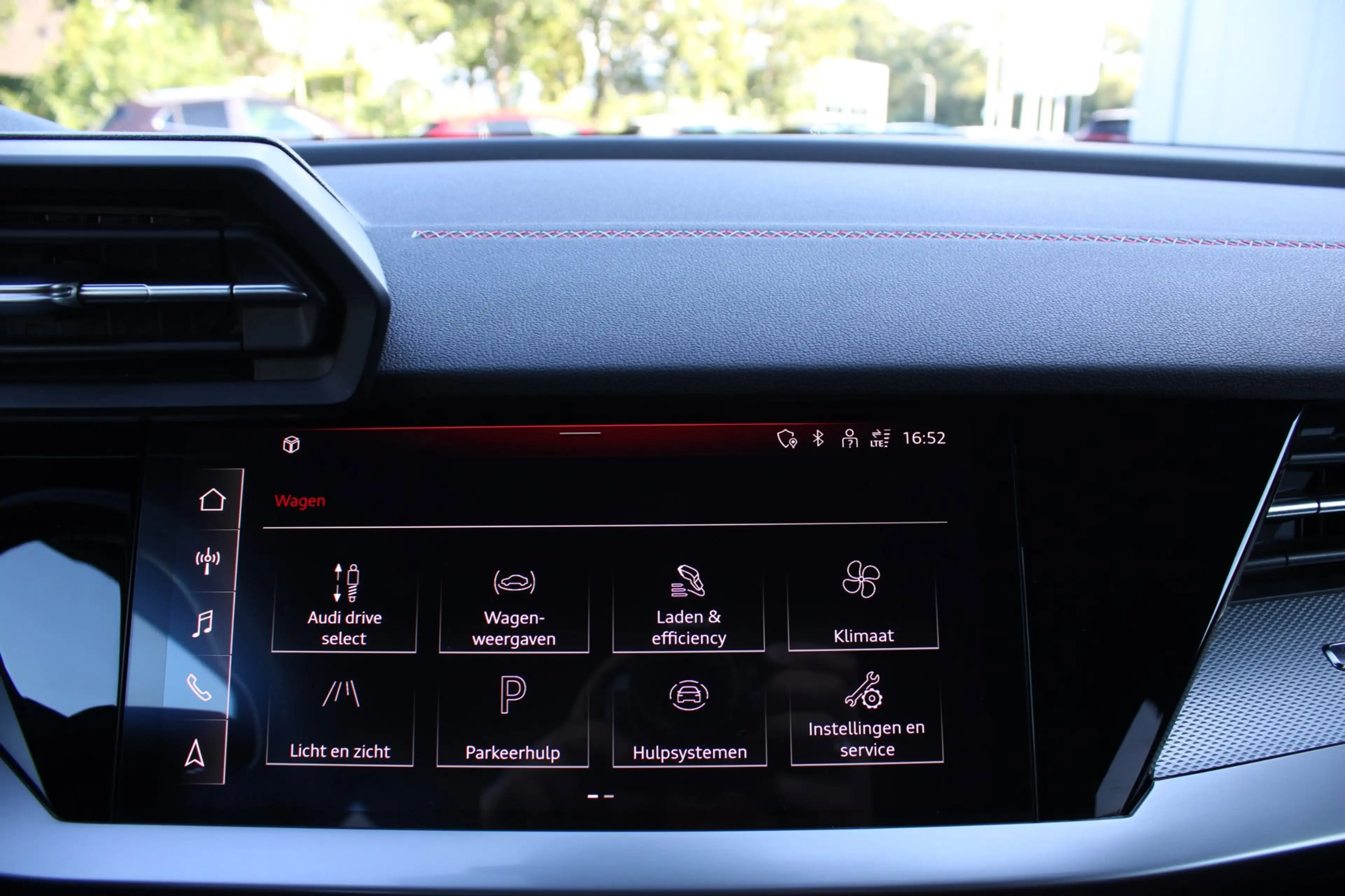 Audi A3 Sportback 45 TFSI e S edition Competition S-Line A — photo 37