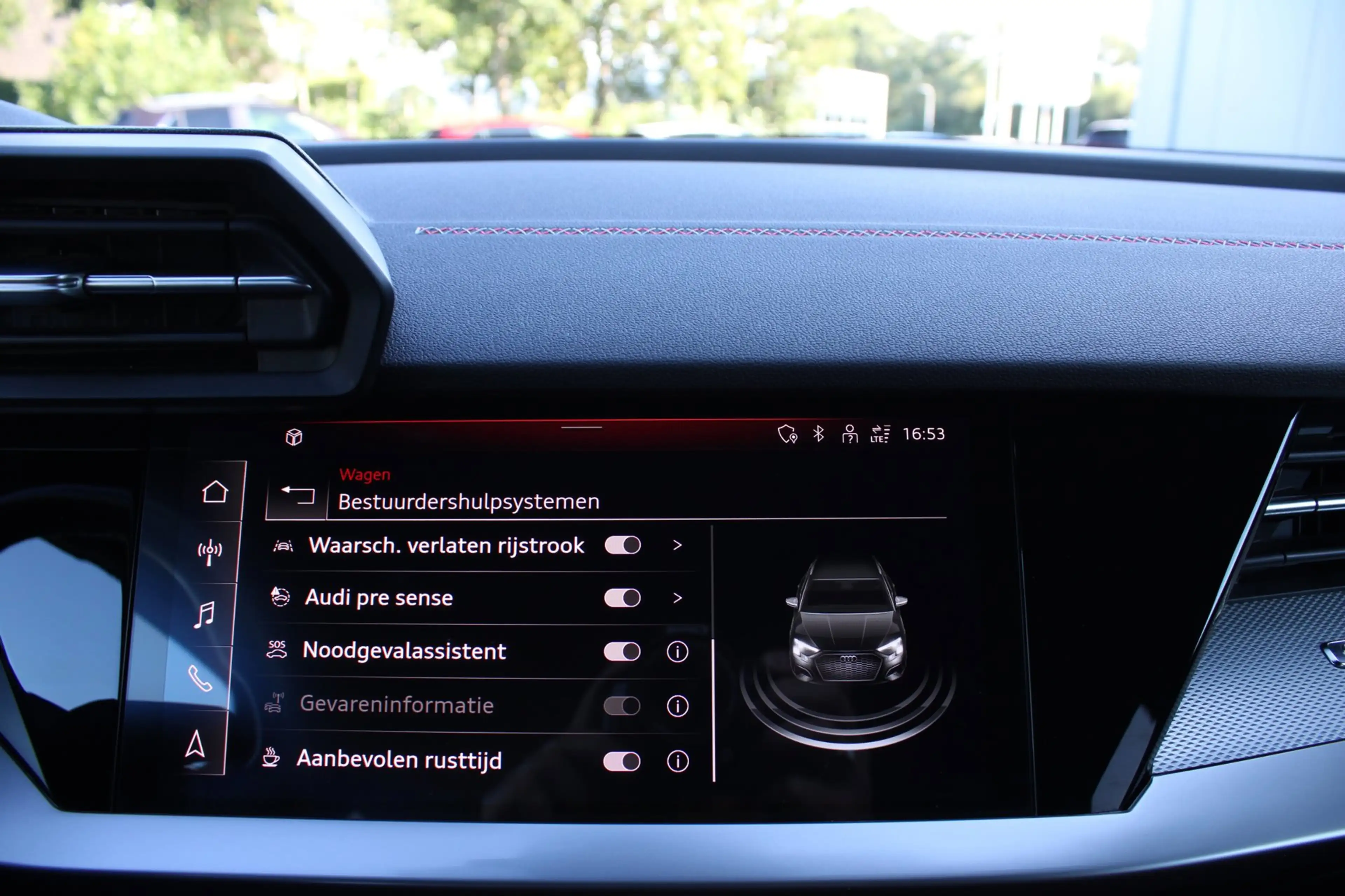 Audi A3 Sportback 45 TFSI e S edition Competition S-Line A — photo 29