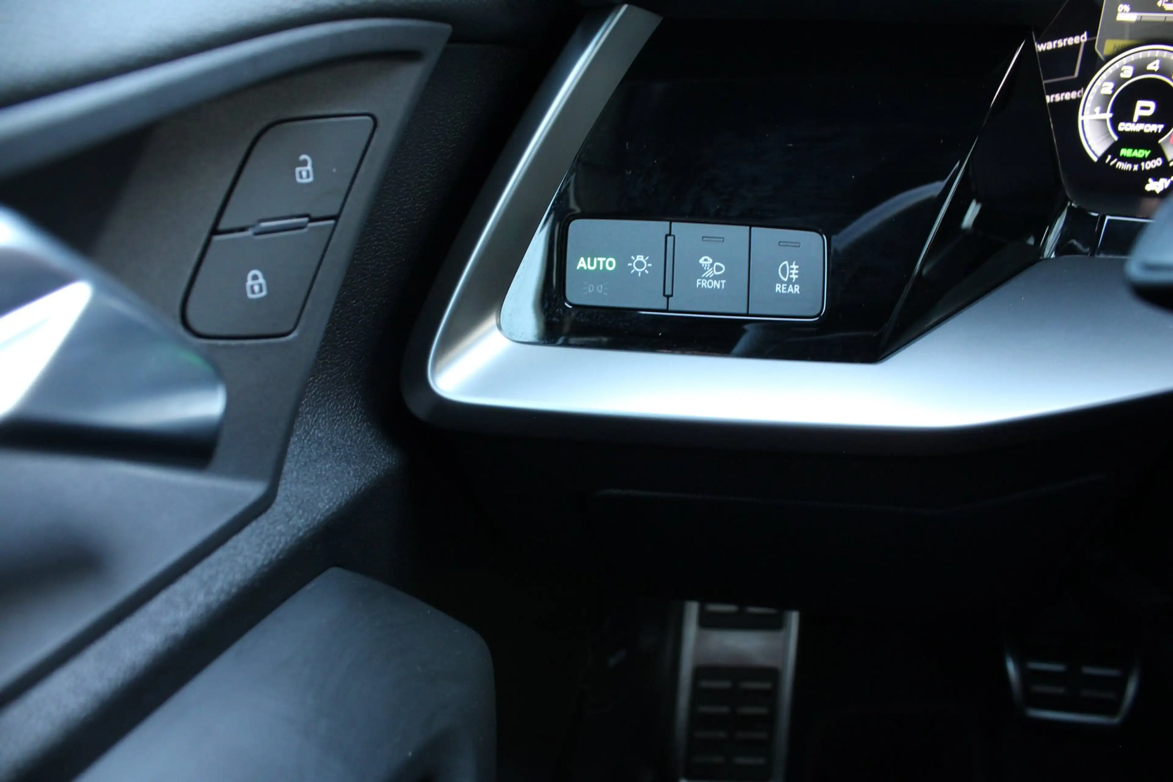 Audi A3 Sportback 45 TFSI e S edition Competition S-Line A — photo 43