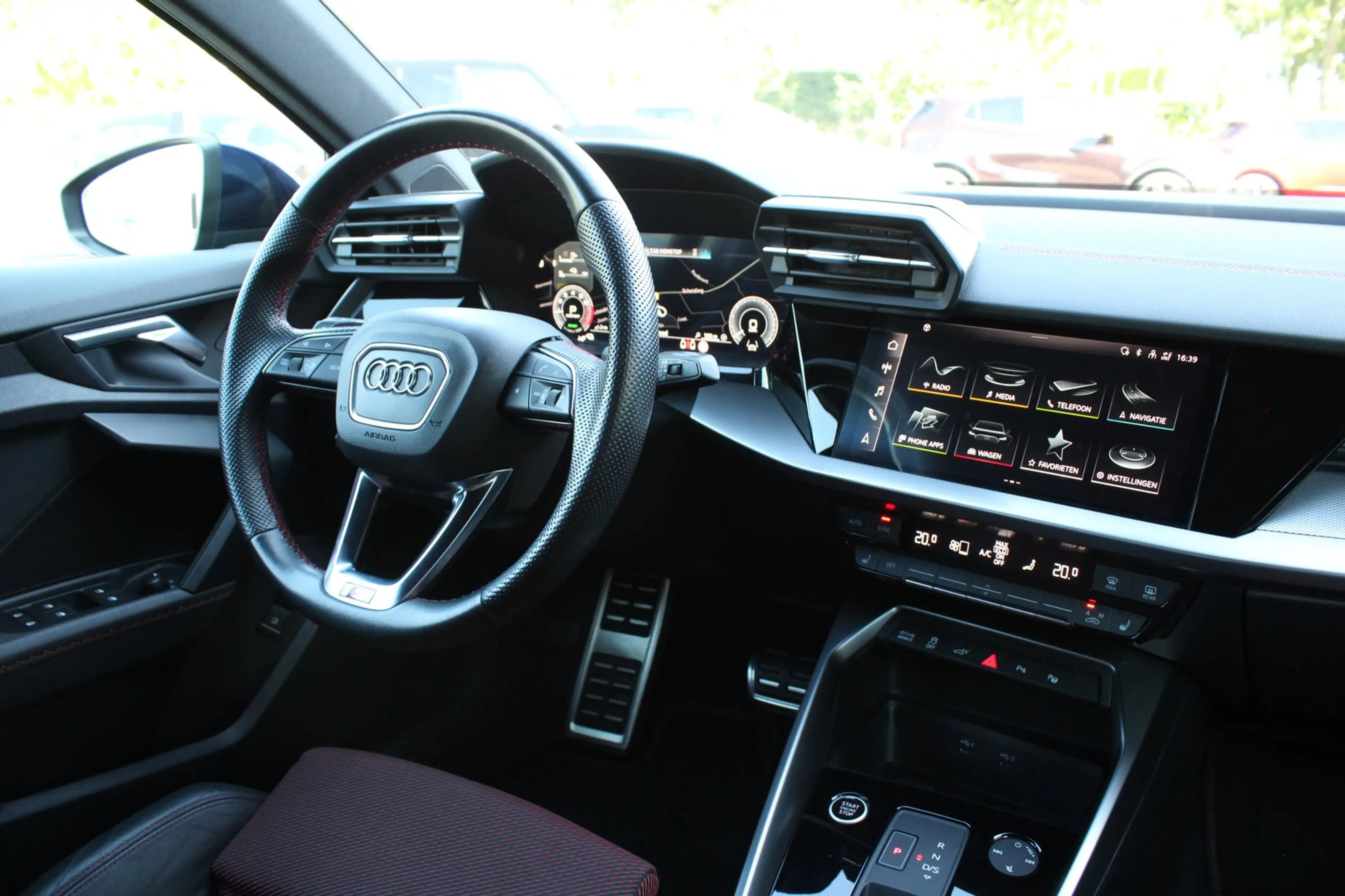 Audi A3 Sportback 45 TFSI e S edition Competition S-Line A — photo 13