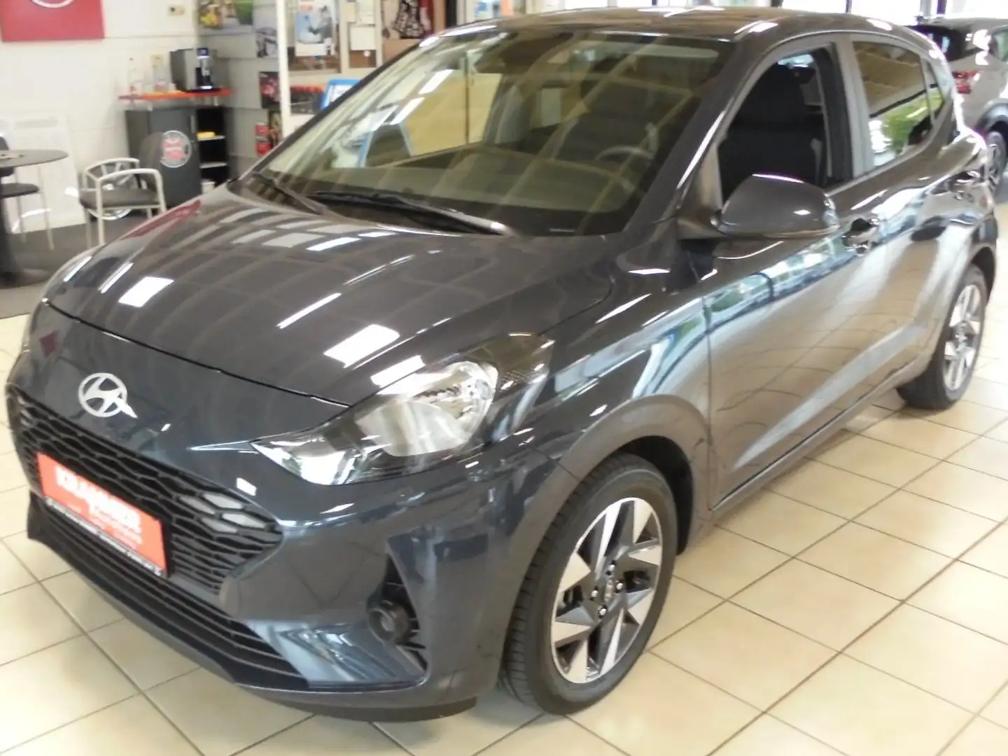 Hyundai i10 1.2 Automatik Trend Gris - 1