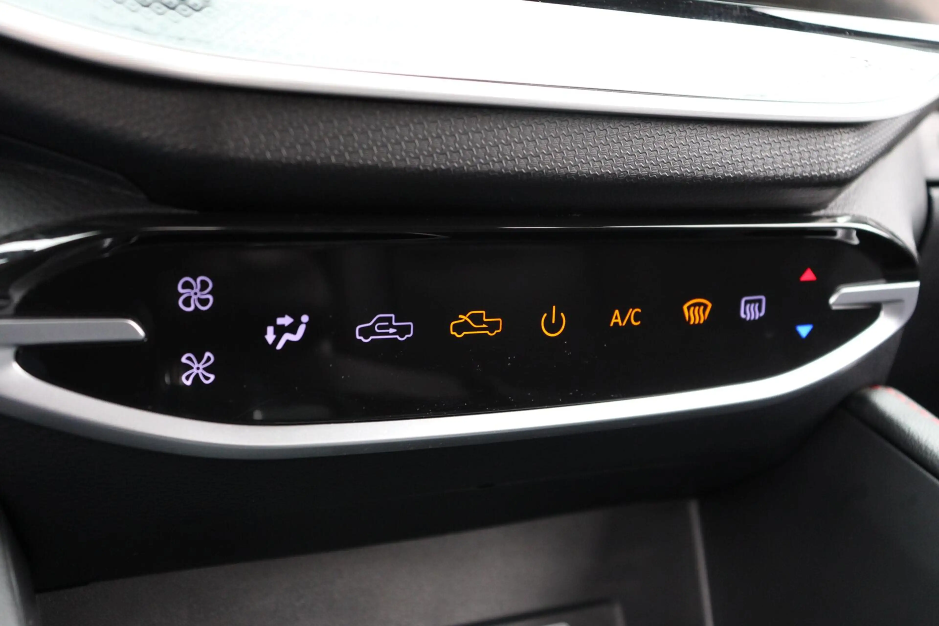 Maxus T90 EV Pick-up 89kWh WLTP 470KM l DUBBEL CABINE l LEDE — photo 8