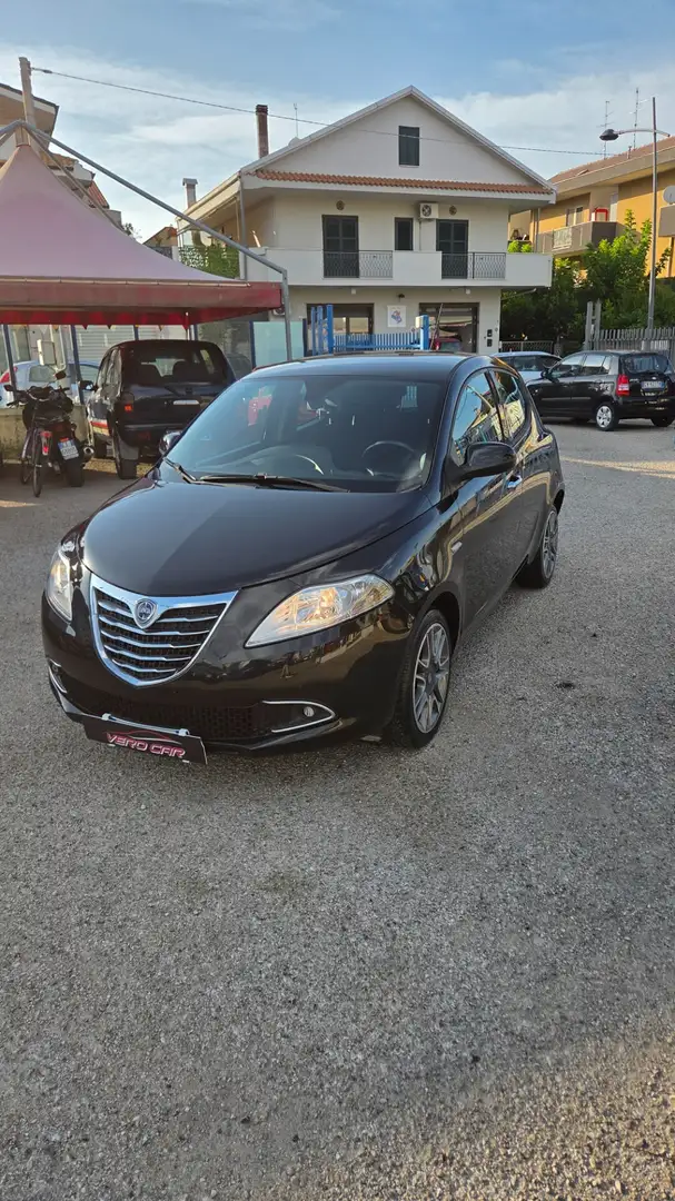 Lancia Ypsilon Ypsilon 1.2 69 CV 5 porte GPL Ecochic Platinum Nero - 2
