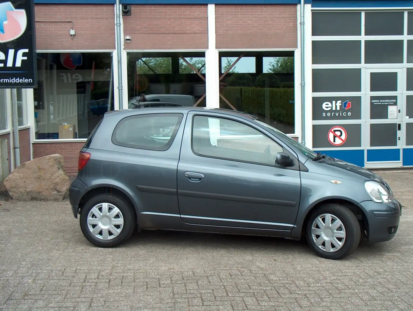 Toyota Yaris 1.0 VVT-i S-Line Gris - 1