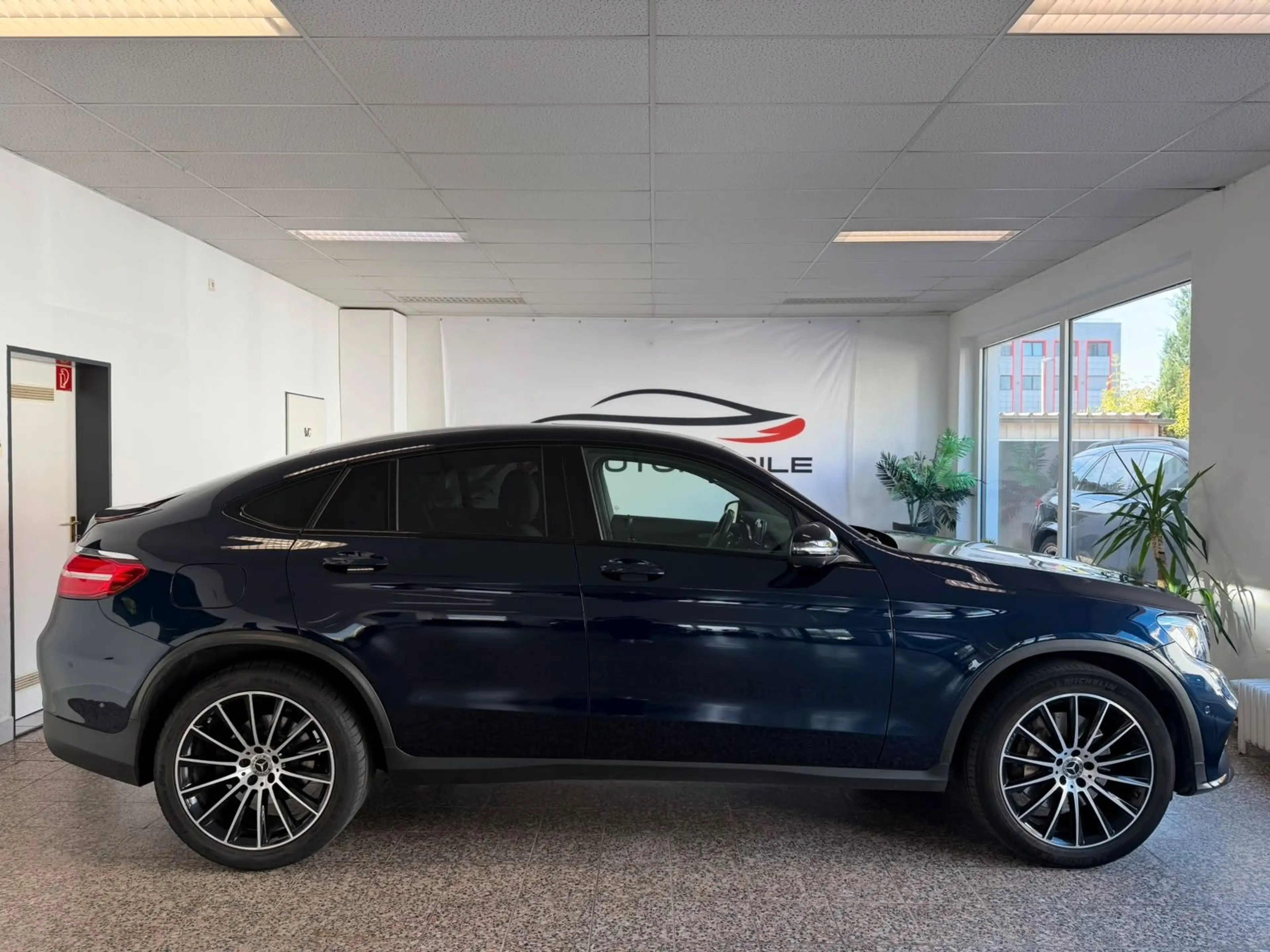 Mercedes-Benz GLC 250 Coupe 4Matic AMG Night Paket S-Dach 360° — photo 9