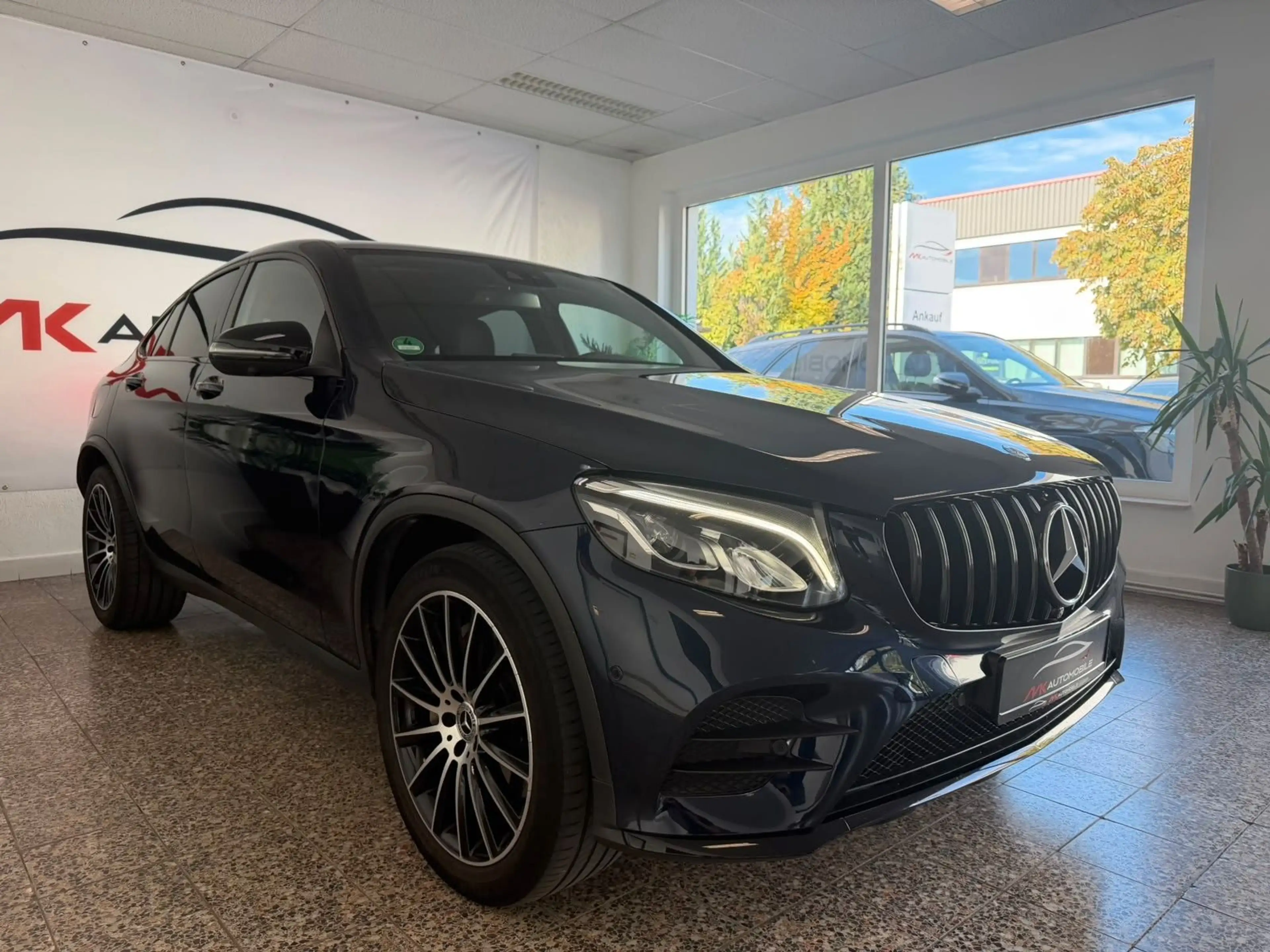 Mercedes-Benz GLC 250 Coupe 4Matic AMG Night Paket S-Dach 360° — photo 10