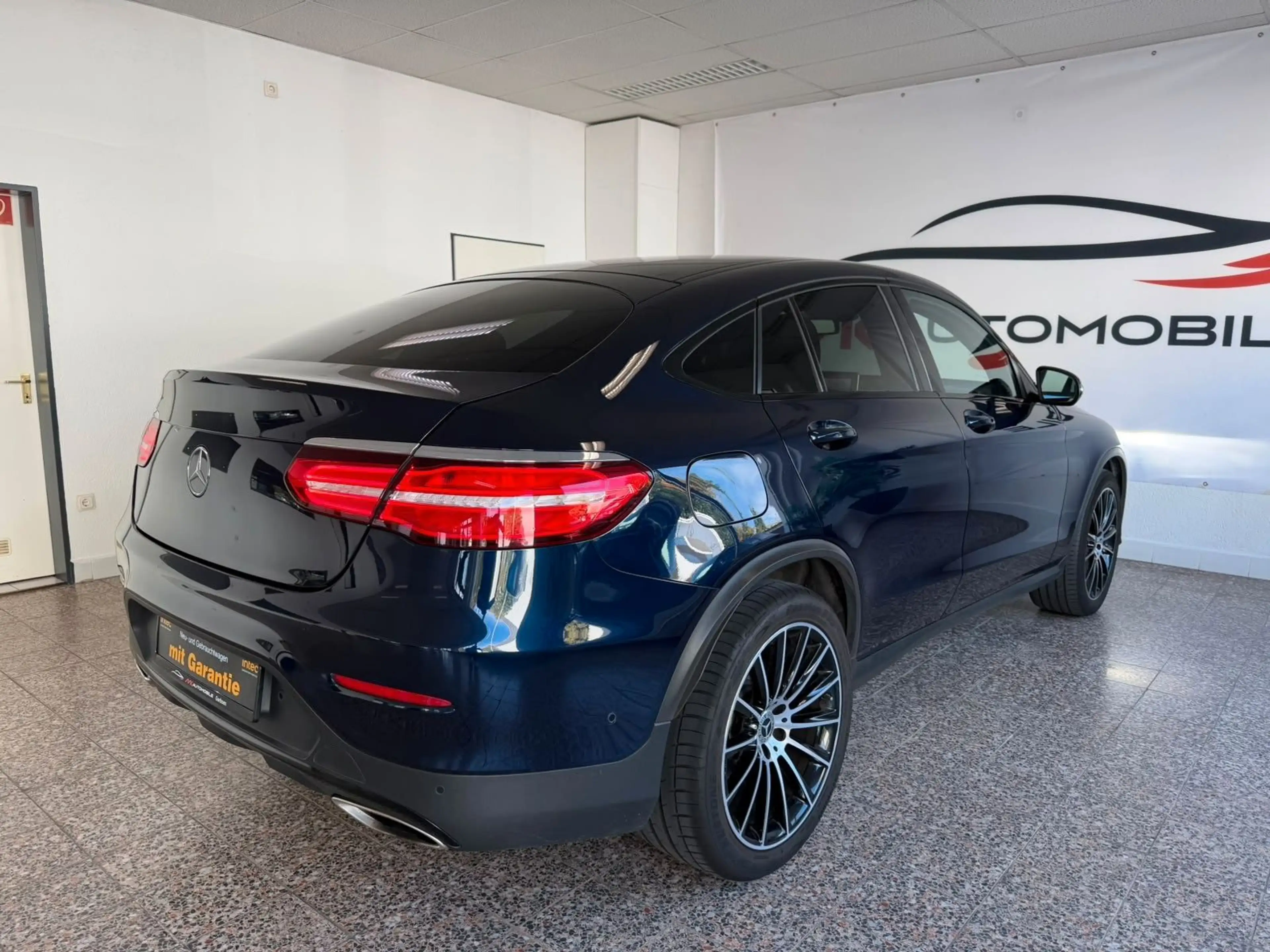 Mercedes-Benz GLC 250 Coupe 4Matic AMG Night Paket S-Dach 360° — photo 8