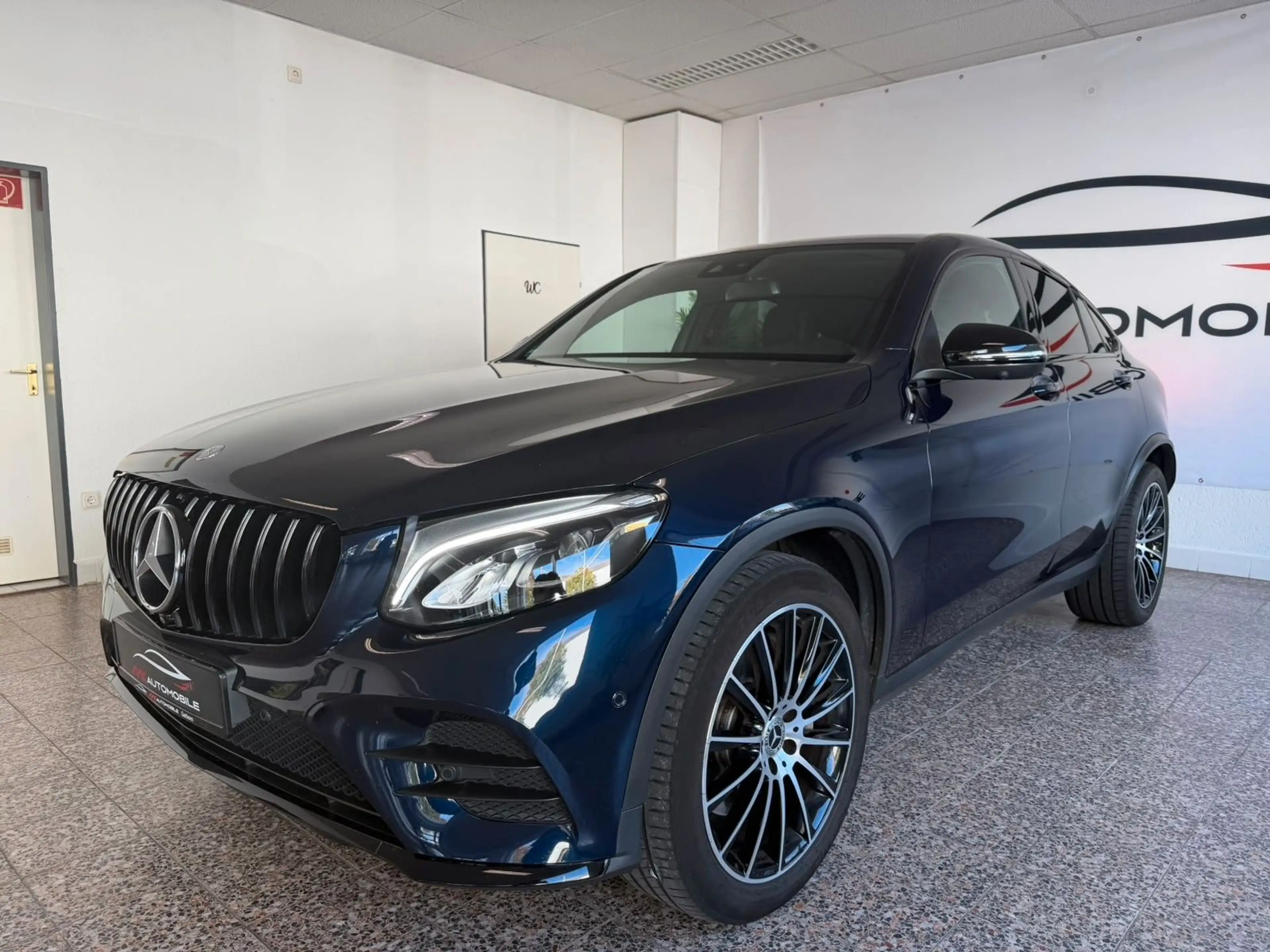 Mercedes-Benz GLC 250 Coupe 4Matic AMG Night Paket S-Dach 360° — photo 3