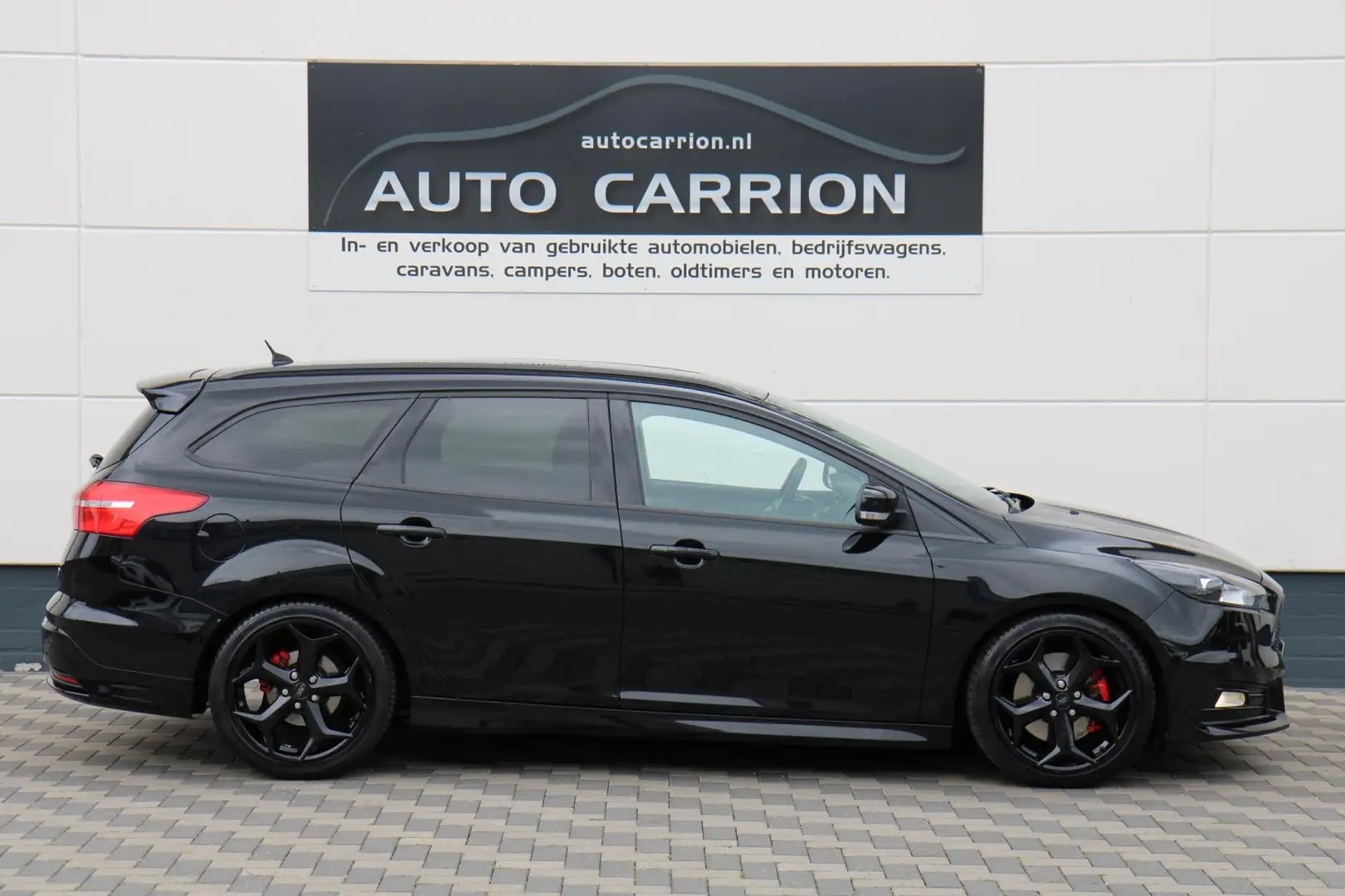 Ford Focus Wagon 2.0 ST 250 PK zeer luxe en schadevrij uniek Negro - 2