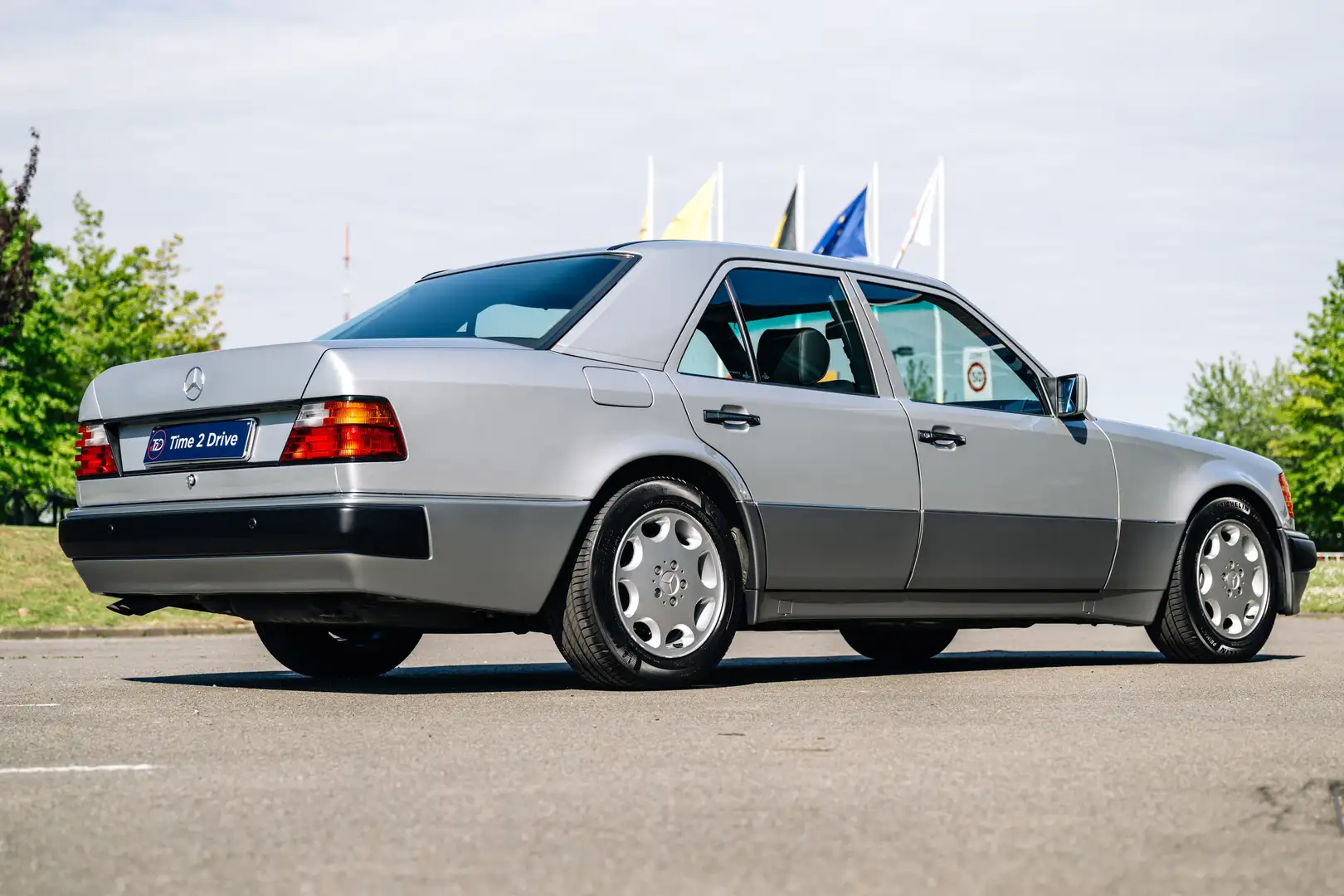 Mercedes-Benz E 500 European version - Immaculate condition Zilver - 2