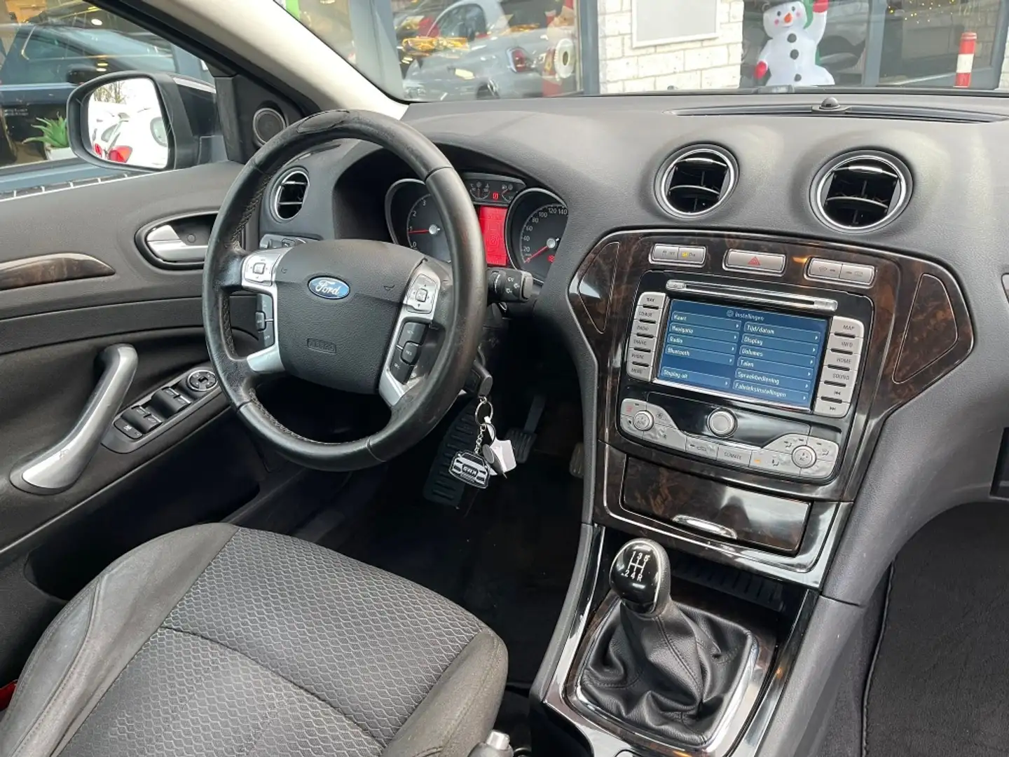 Ford Mondeo 2.0-16V Ghia Apk NAP Beurt Schwarz - 2