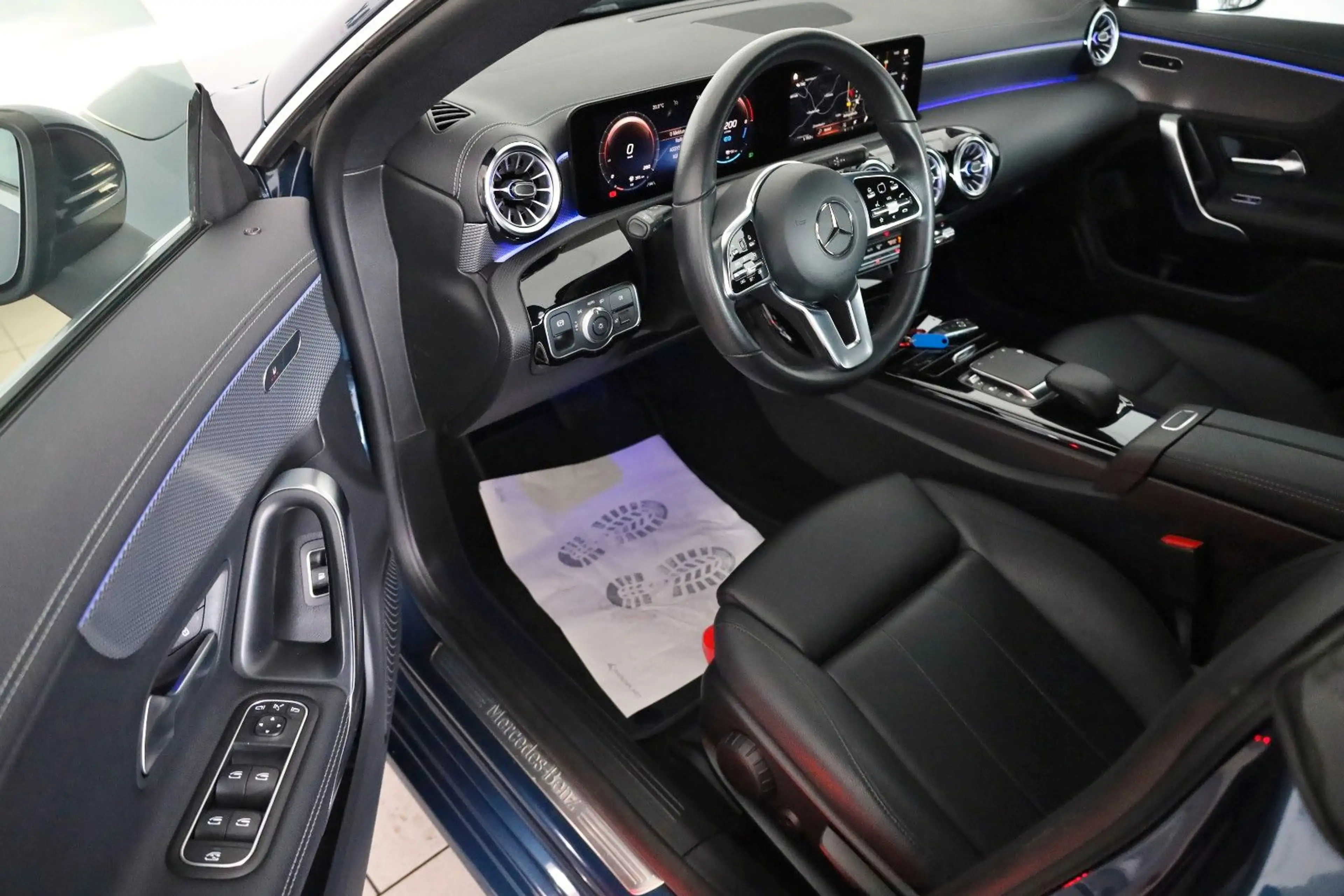 Mercedes-Benz CLA 250 e Coupé Leder,Navi,LED,Kamera,Park Paket — photo 9