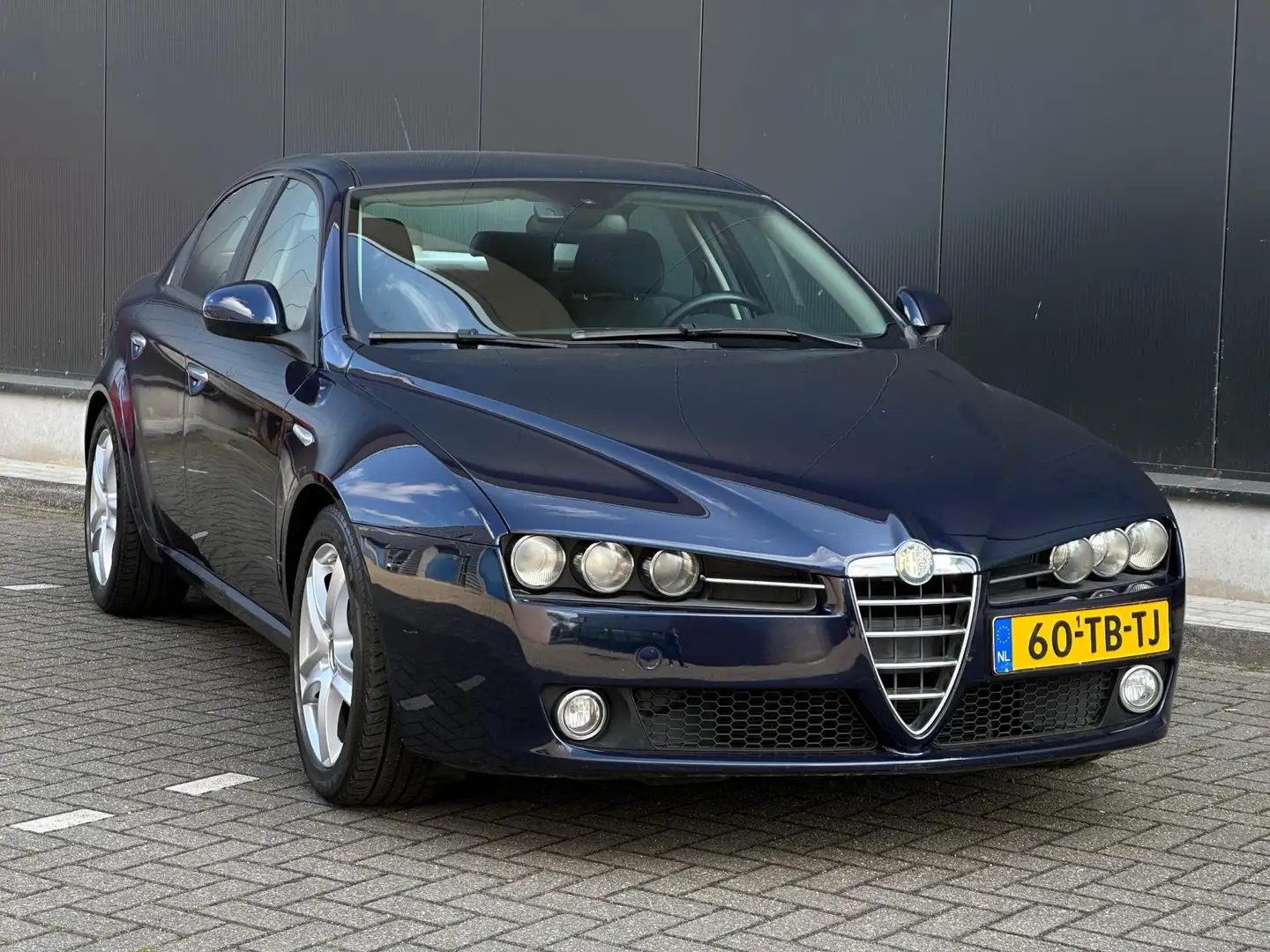 Alfa Romeo 159 1.9 JTS Distinctive CRUISE/6-BAK/AIRCO | NETTE AUT Modrá - 2