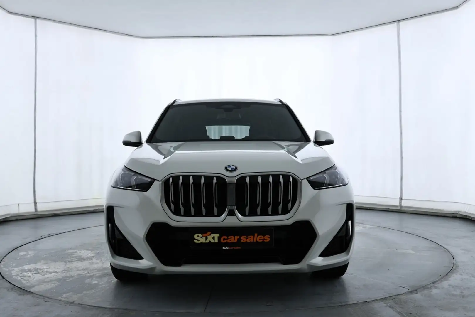 BMW X1 sDrive18d M Sport HUD|Pano|PAs+360°|Aktiv|AHK Weiß - 2