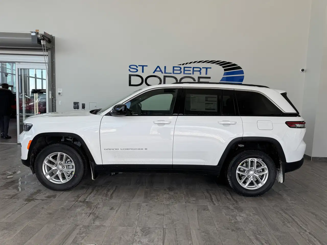 Jeep Grand Cherokee снимка Jeep Grand Cherokee