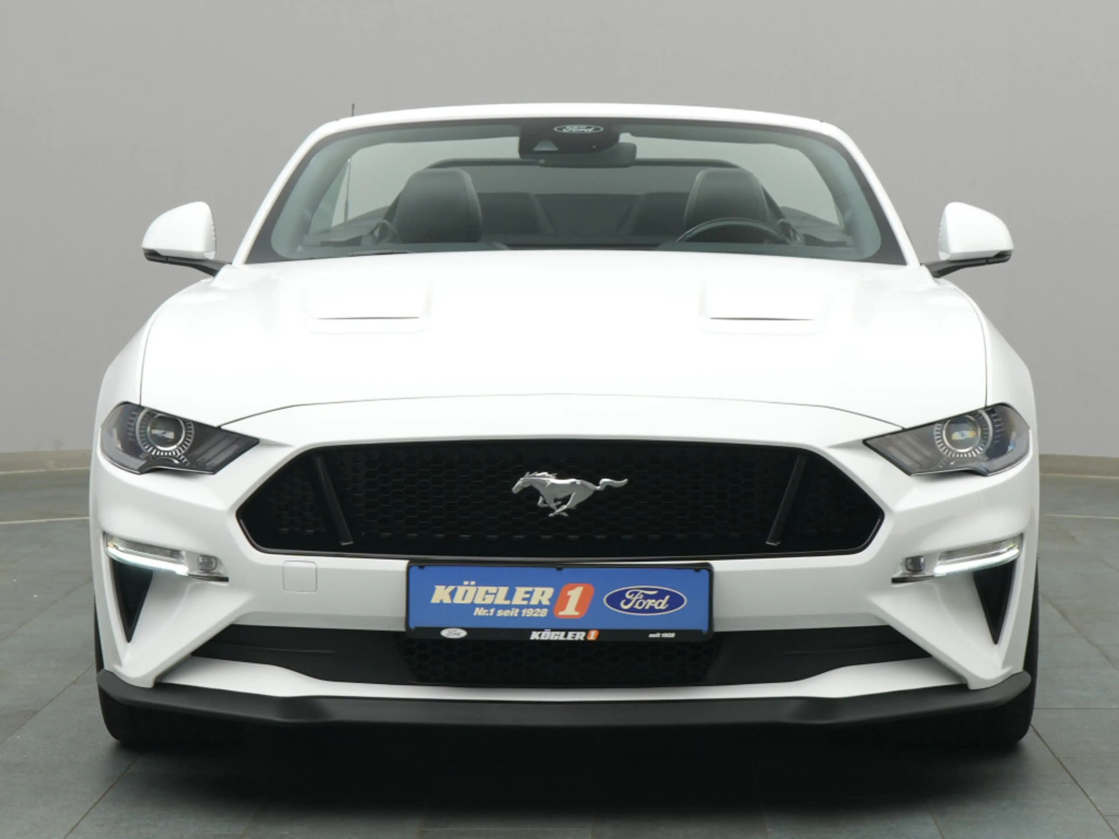 Ford Mustang GT Cabrio V8 450PS Aut./Premium-P2/Navi — photo 6