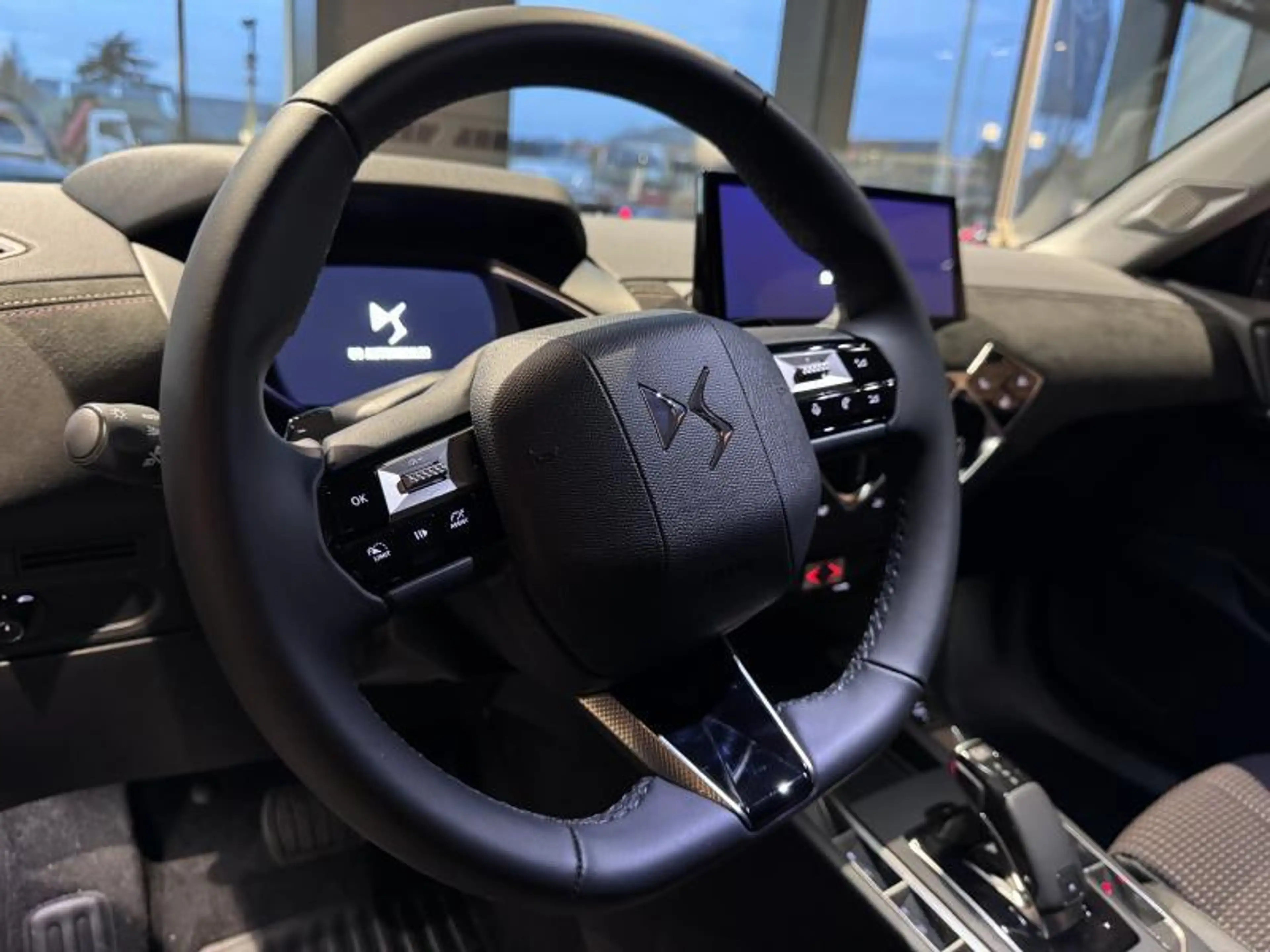 DS Automobiles DS 3 DS3 Edition France / Hybrid — photo 9