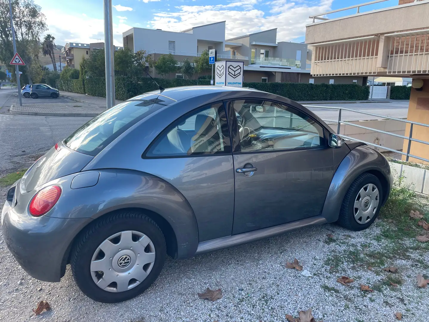 Volkswagen New Beetle New Beetle 1.6 102cv Grigio - 2