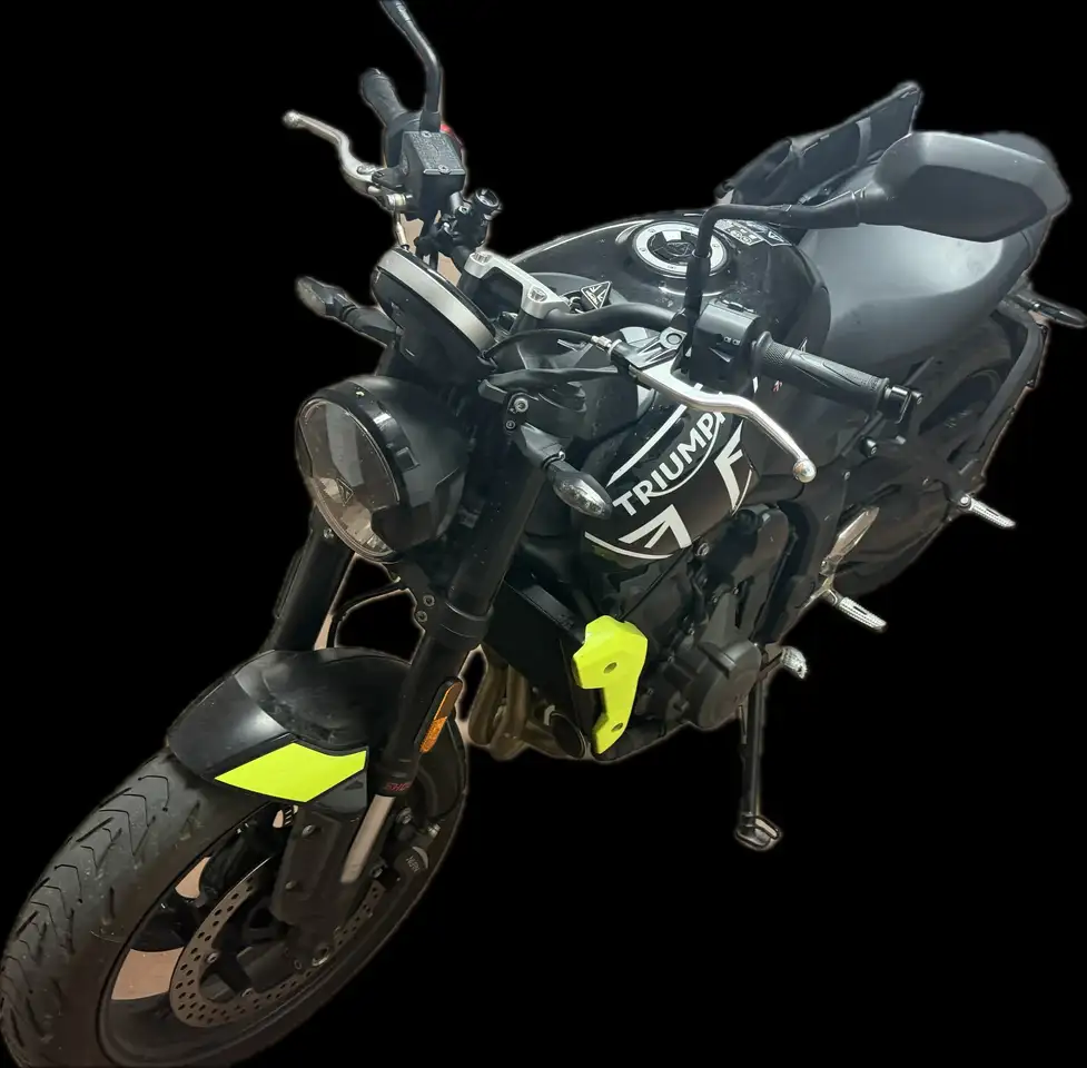 Triumph Trident 660