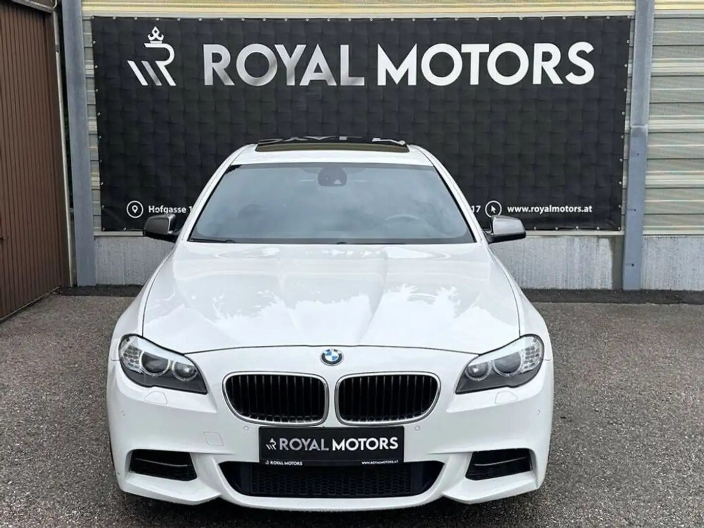 BMW 550 M550d xDrive bijela - 2