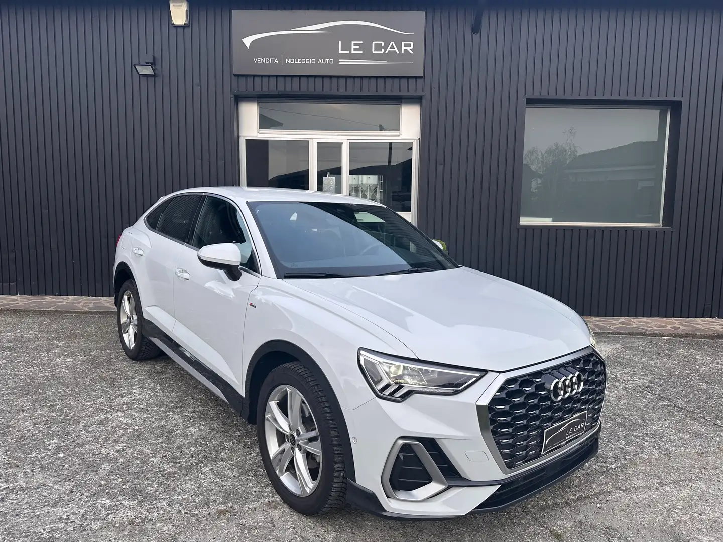 Audi Q3 35 2.0 tdi S line edition s-tronic Blanc - 1
