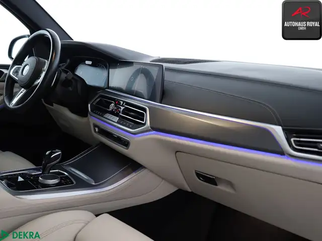 BMW X5 view 11