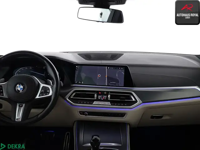 BMW X5 view 9