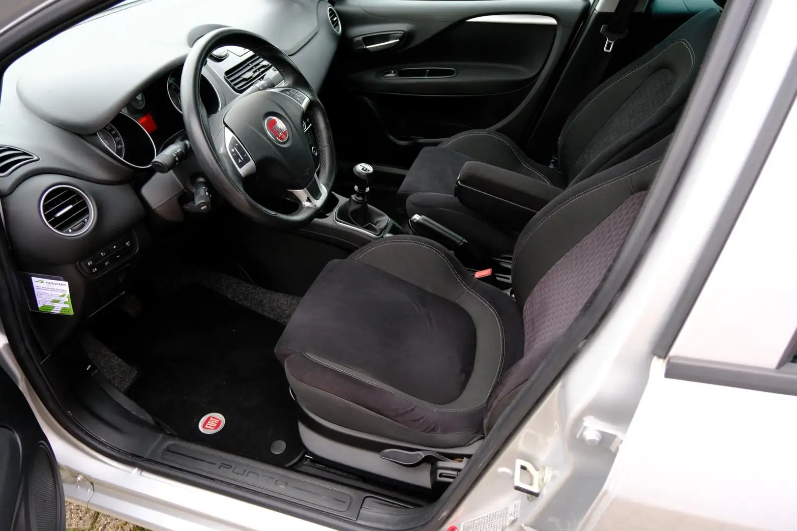 Fiat Punto Evo 0.9 TwinAir Lounge 5-drs *44.446km!* Clima|1e Eig! Gris - 2