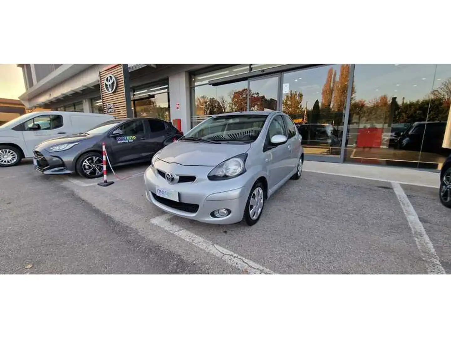 Toyota Aygo 1.0 Sol Connect 5p A/T Argento - 1