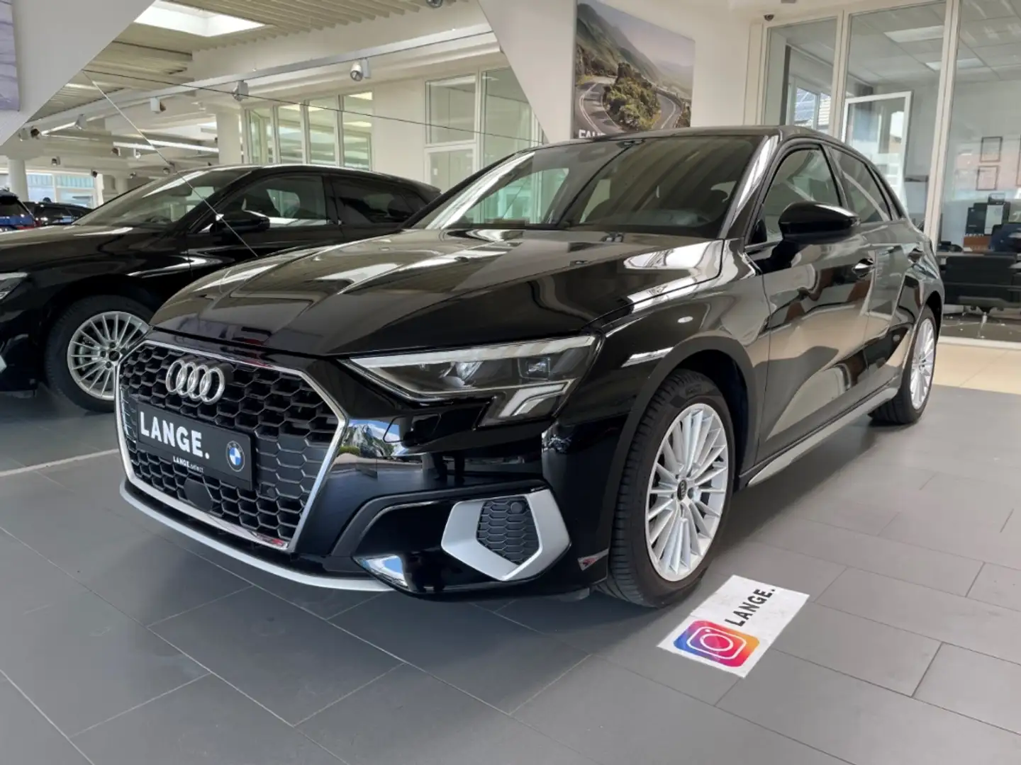 Audi A3 Sportback 1.5 35 Aut. Rückf.-Kam. ACC LED C-Play Noir - 1