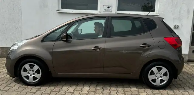 Kia Venga Dream Team-2.Hand-Allwetter-Navi-Klimaaut.