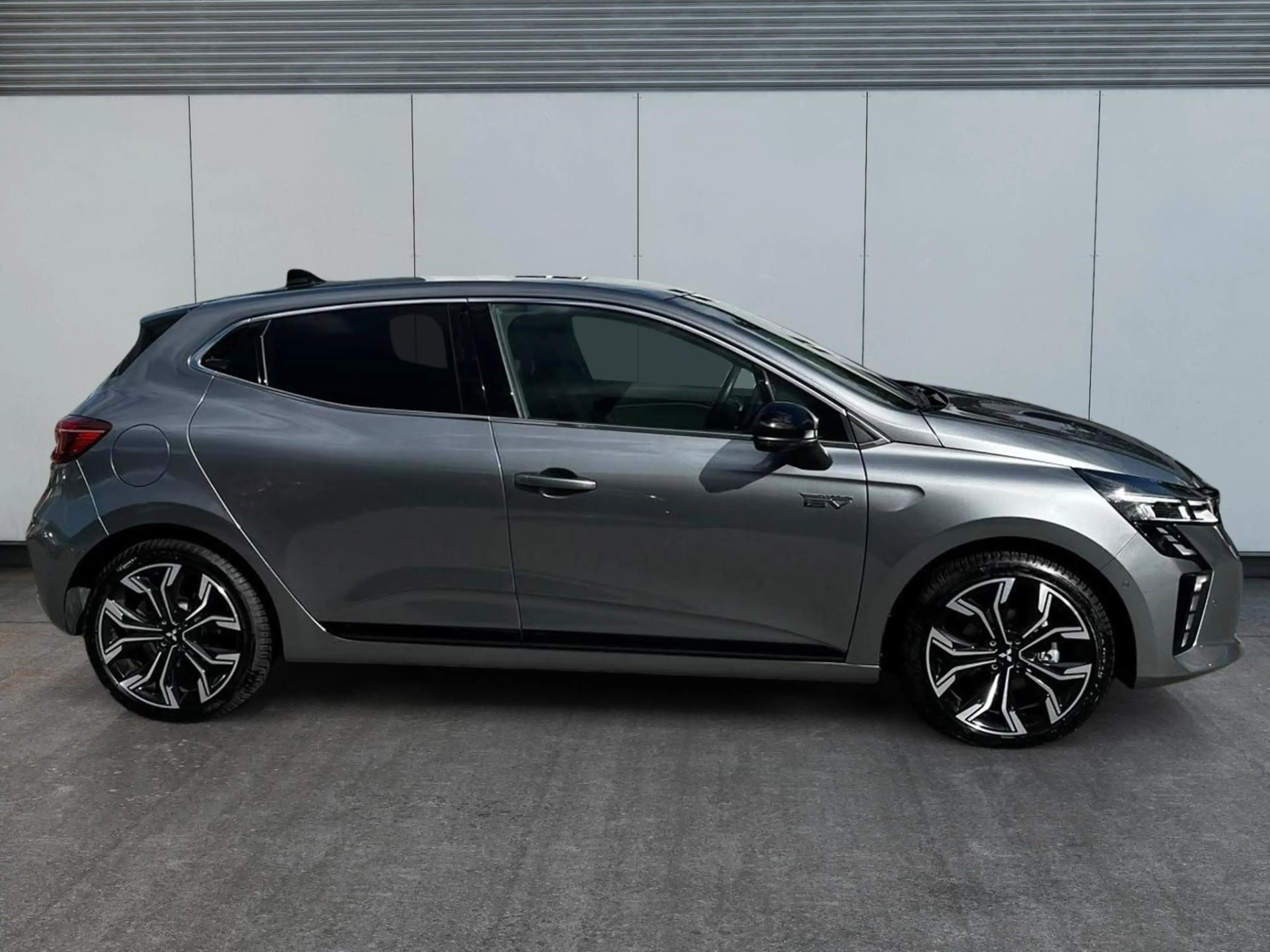 Mitsubishi Colt 1.6 Hybrid Top Hybrid — photo 4